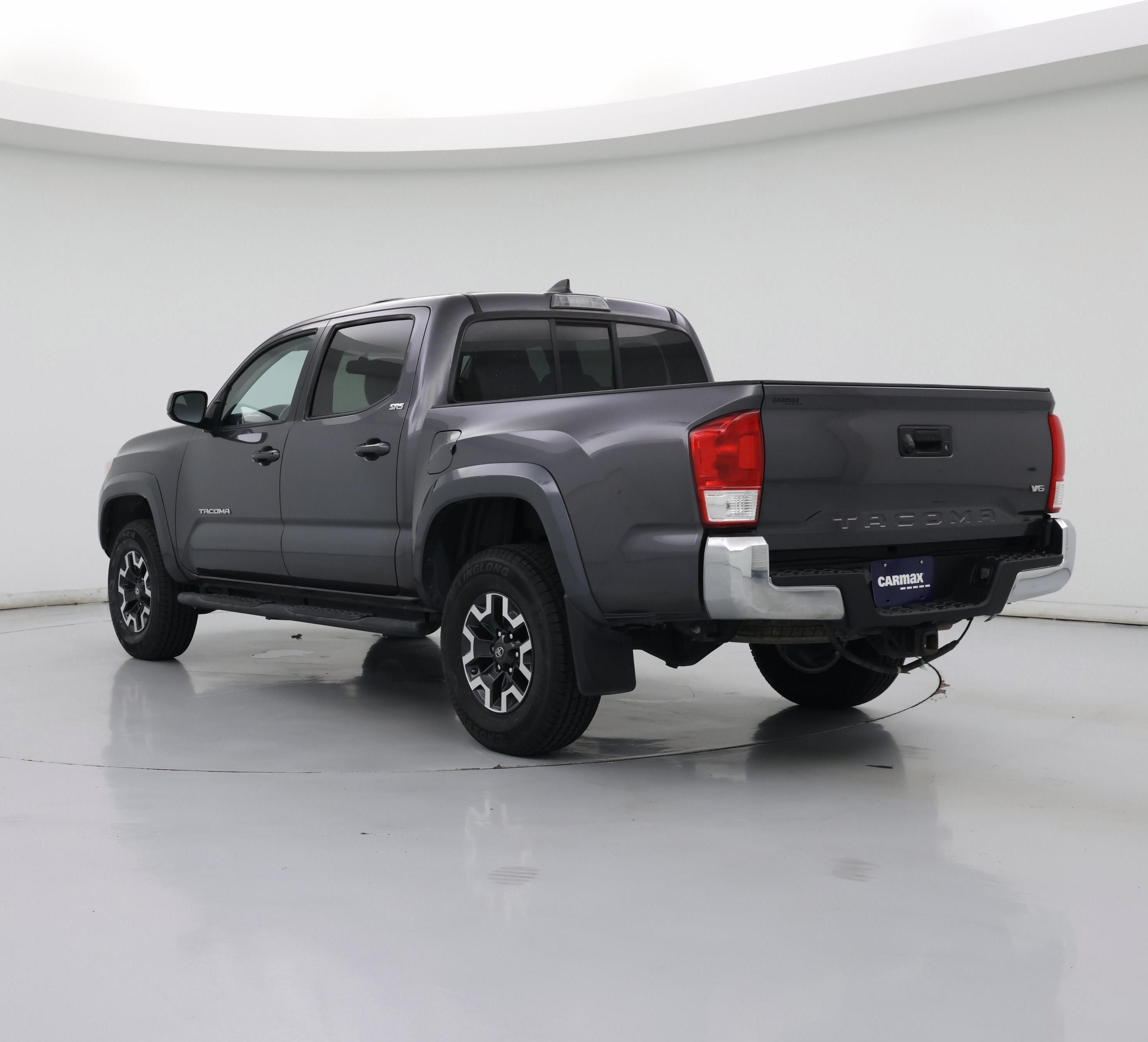 Thumbnail: 2017 Toyota Tacoma - 2