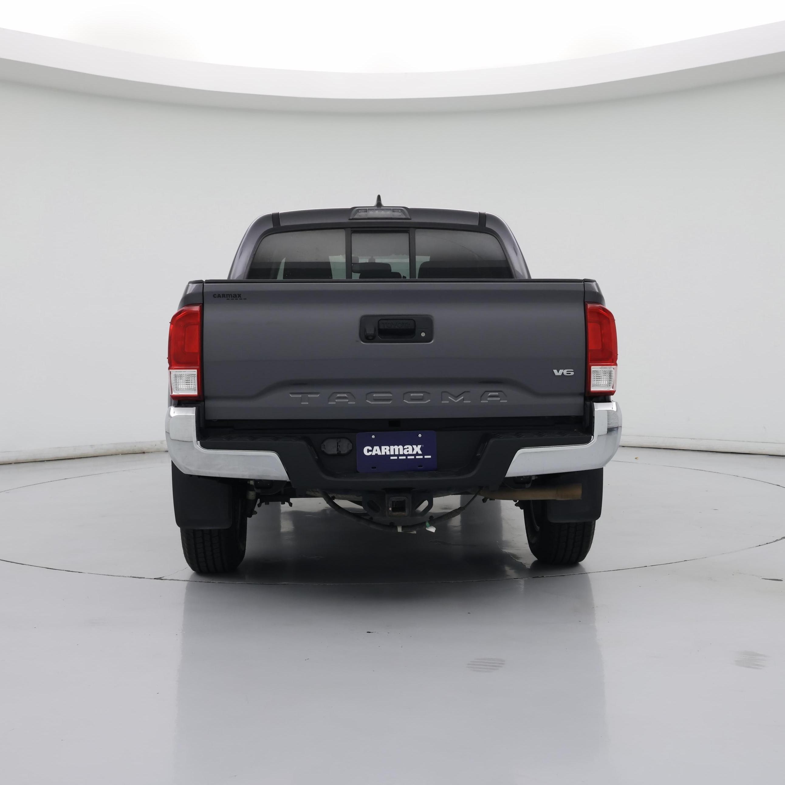 Thumbnail: 2017 Toyota Tacoma - 6