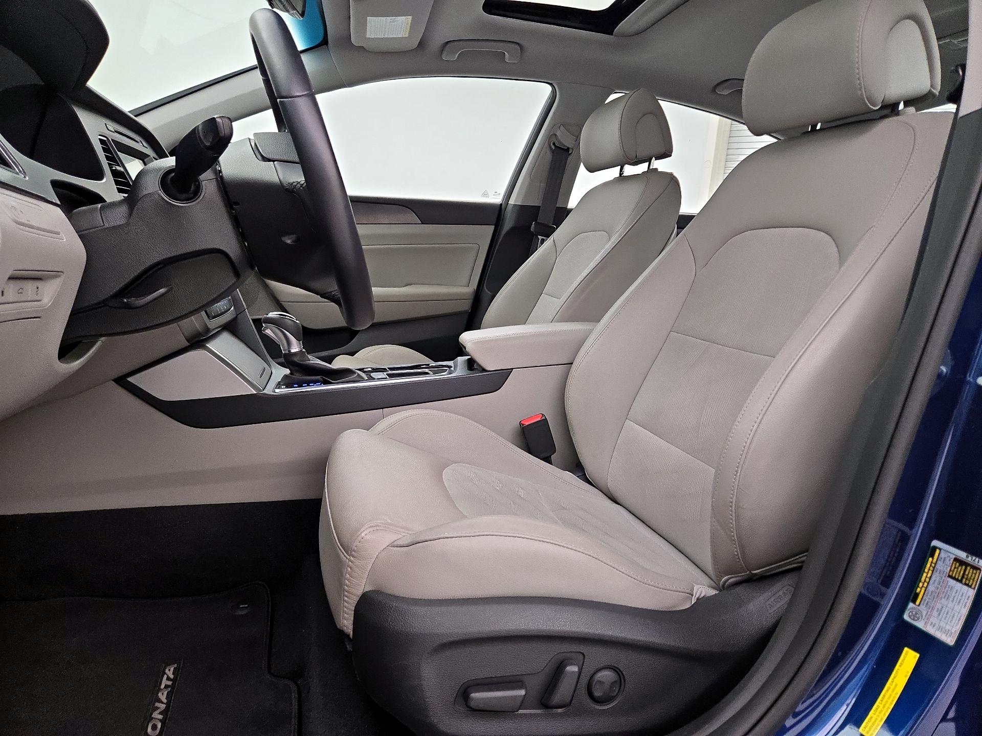 Thumbnail: 2017 Hyundai Sonata - 11