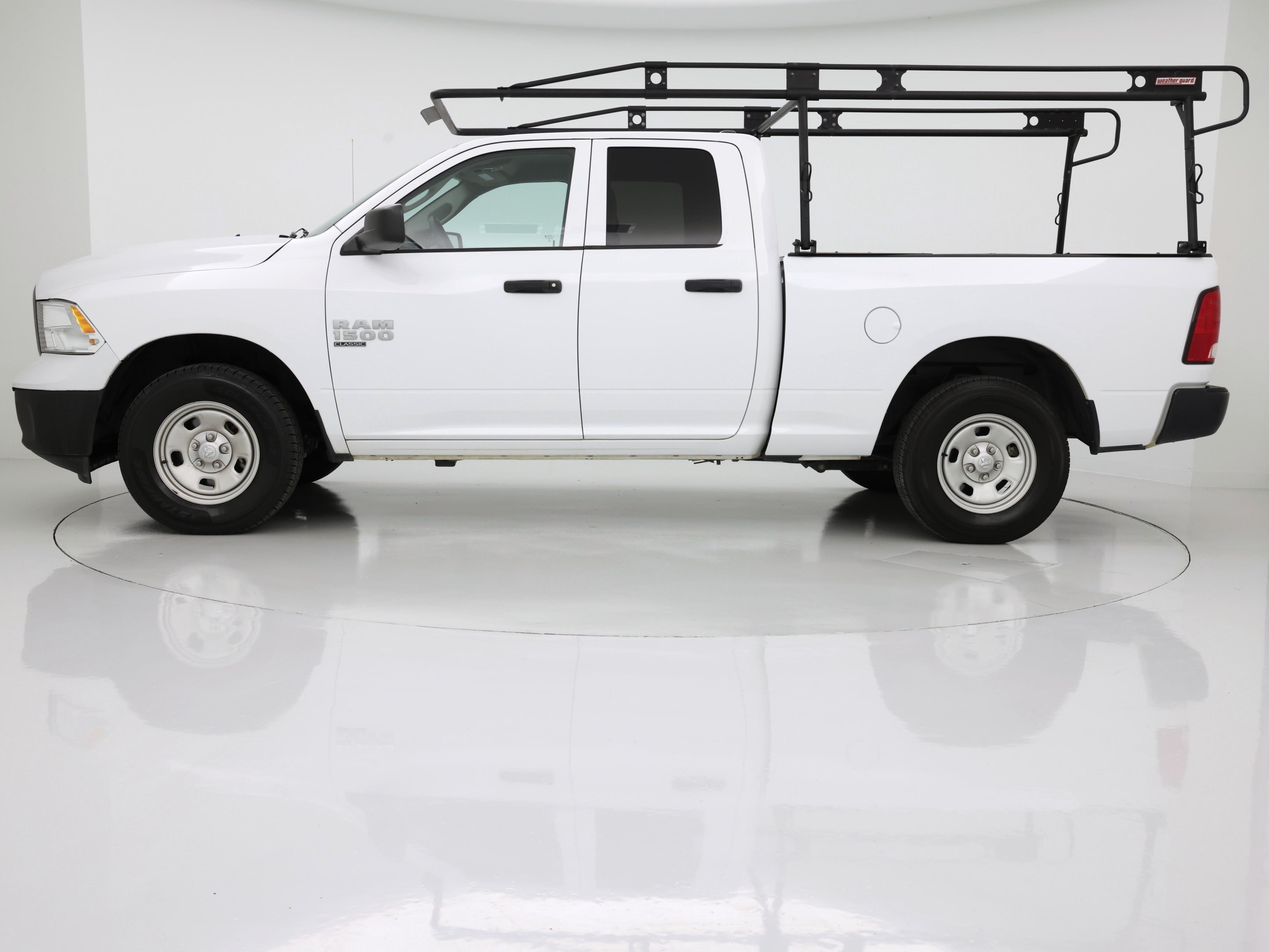 Thumbnail: 2022 RAM 1500 Classic - 3