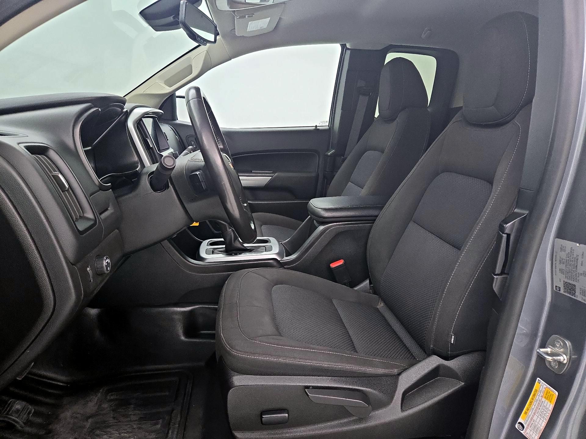 Thumbnail: 2022 Chevrolet Colorado - 11