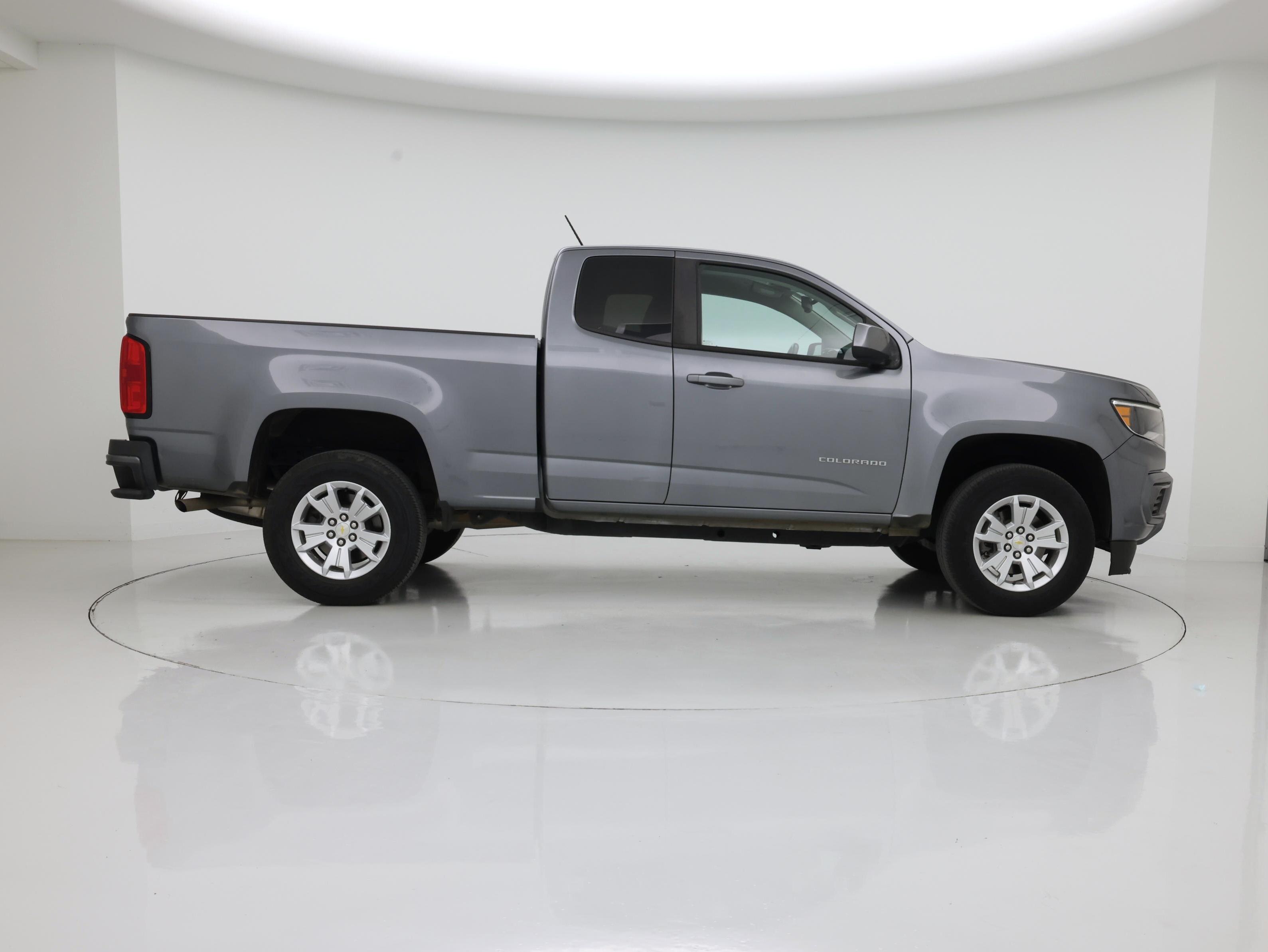 Thumbnail: 2022 Chevrolet Colorado - 7