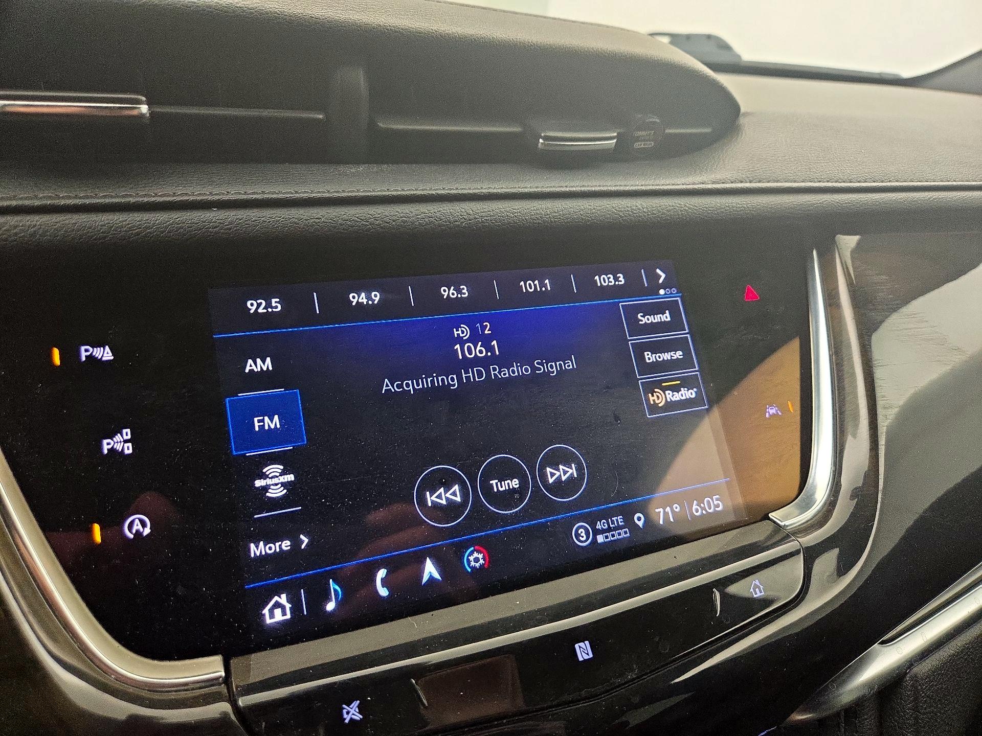 Thumbnail: 2021 Cadillac XT6 - 16
