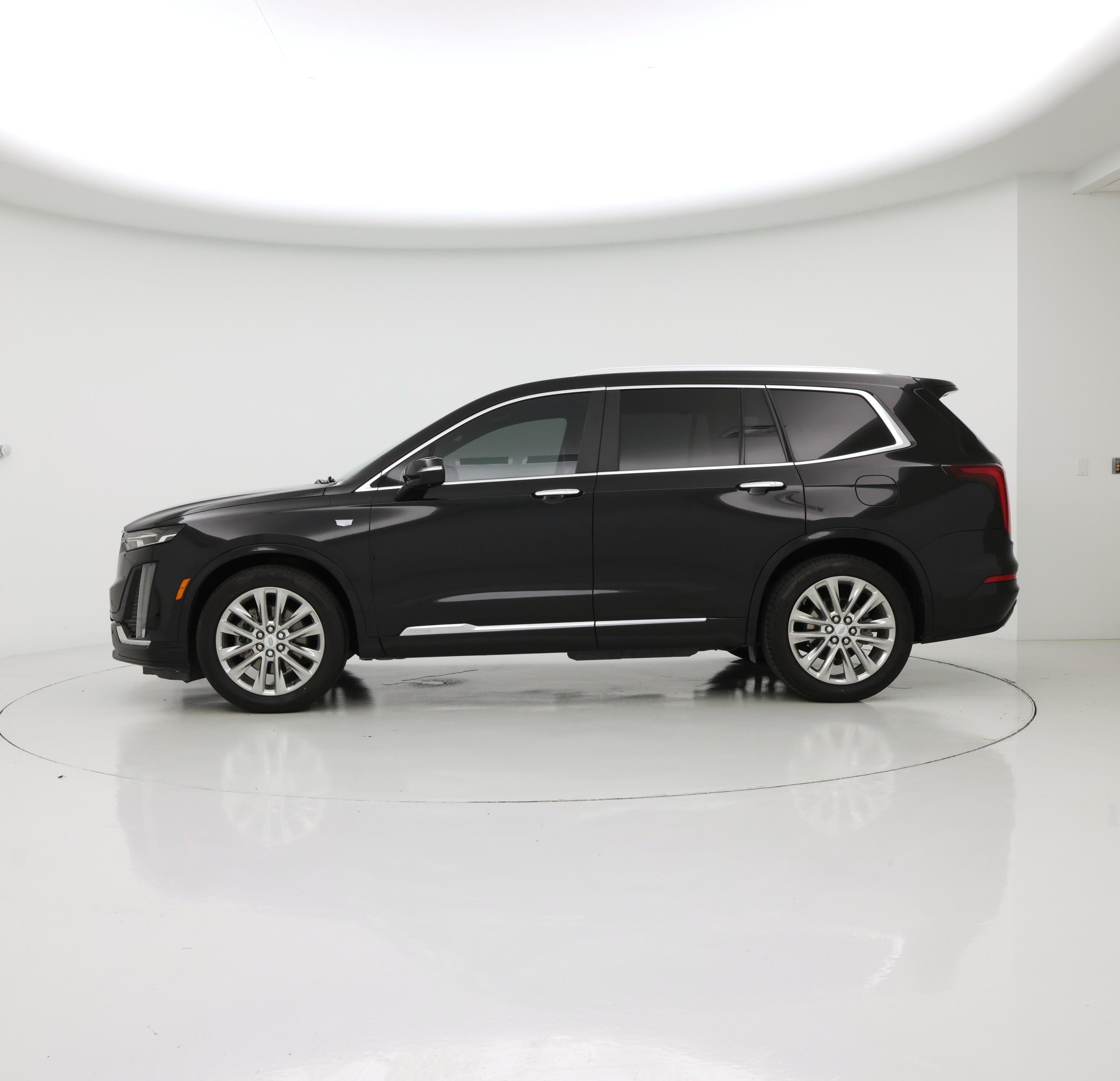 Thumbnail: 2021 Cadillac XT6 - 3