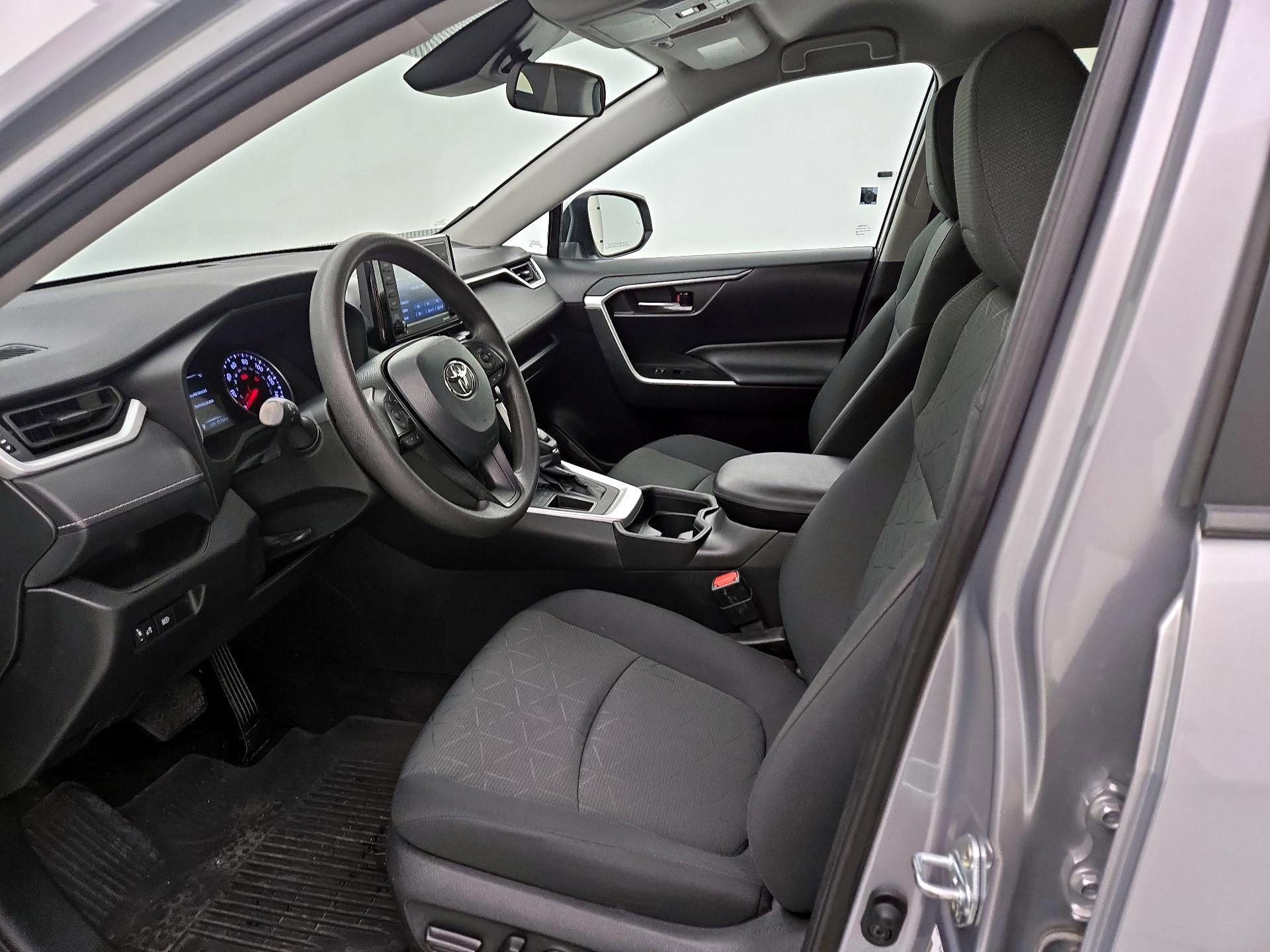 Thumbnail: 2021 Toyota RAV4 - 11