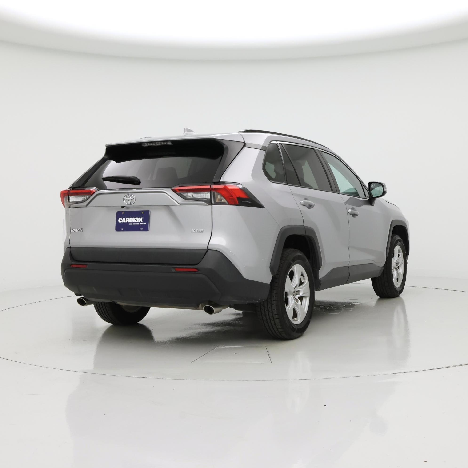 Thumbnail: 2021 Toyota RAV4 - 8