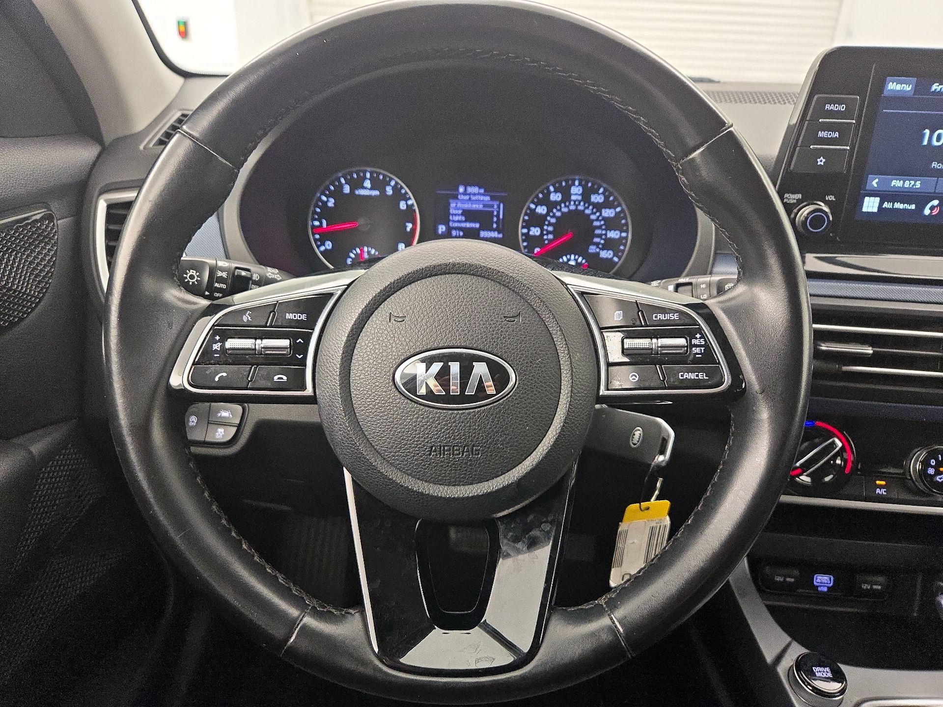 Thumbnail: 2021 Kia Seltos - 10