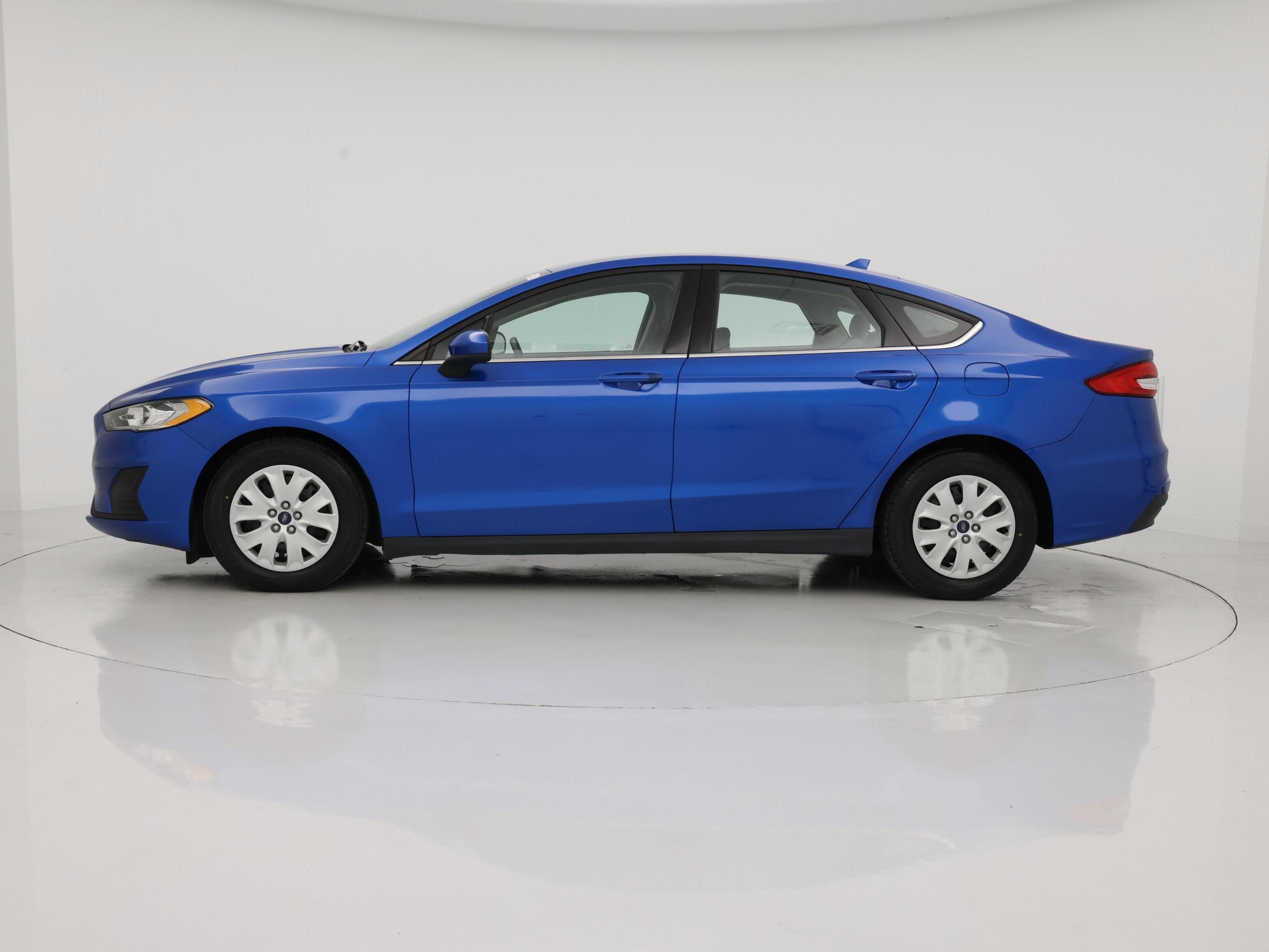 Thumbnail: 2020 Ford Fusion - 3