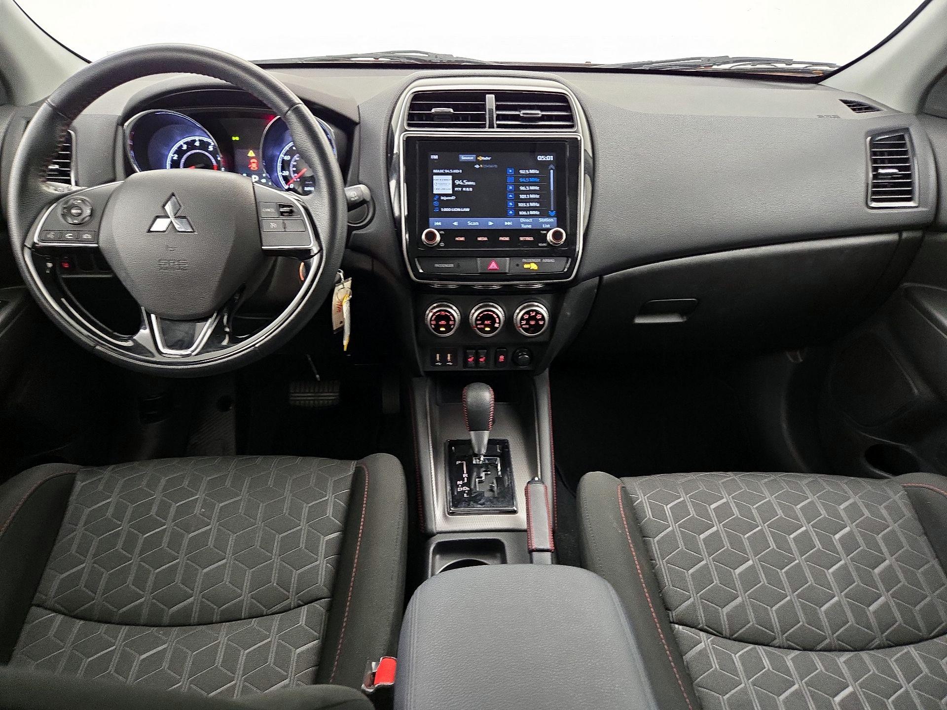 Thumbnail: 2022 Mitsubishi Outlander Sport - 9