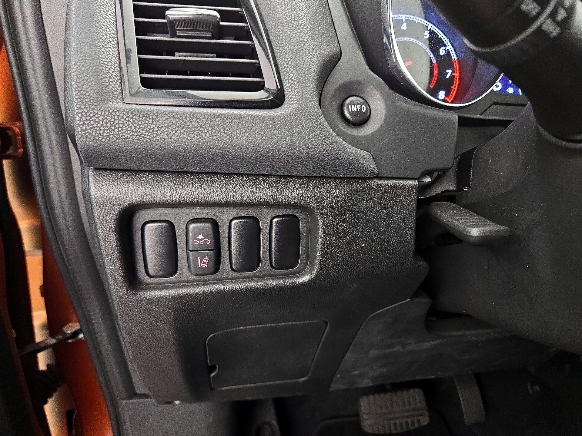 Thumbnail: 2022 Mitsubishi Outlander Sport - 13