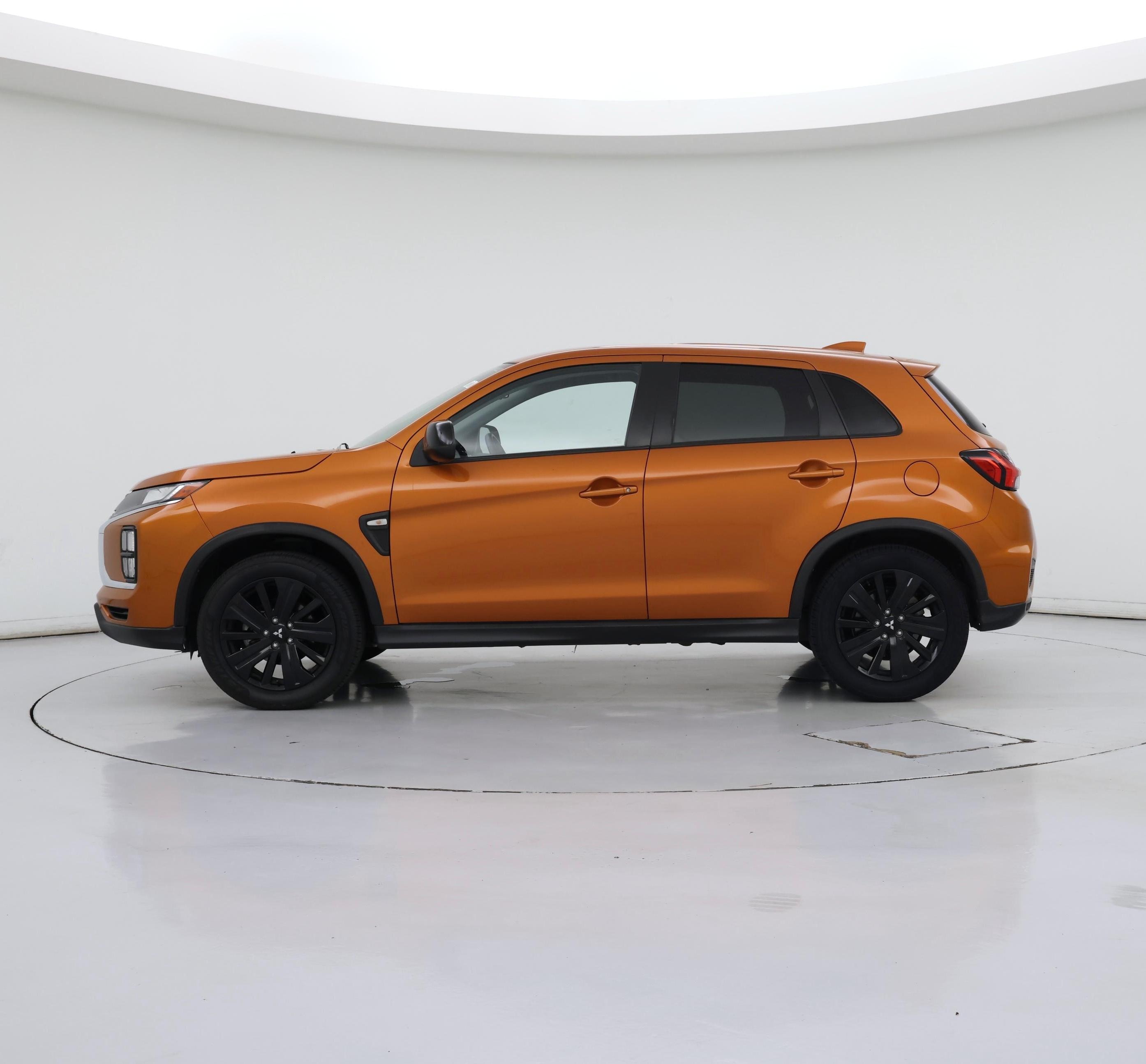 Thumbnail: 2022 Mitsubishi Outlander Sport - 3
