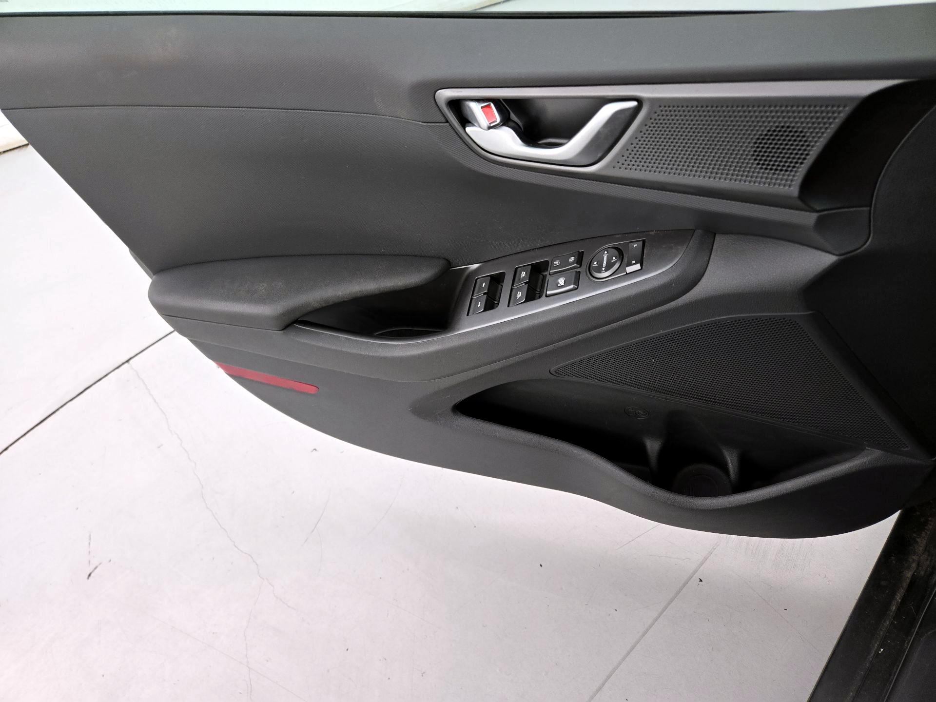Thumbnail: 2022 Hyundai Ioniq - 12