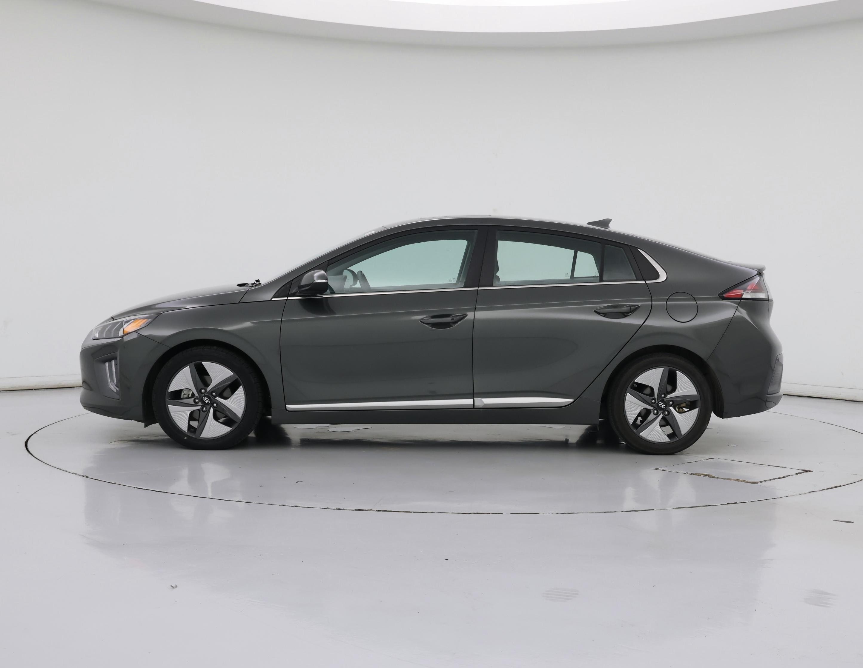 Thumbnail: 2022 Hyundai Ioniq - 3
