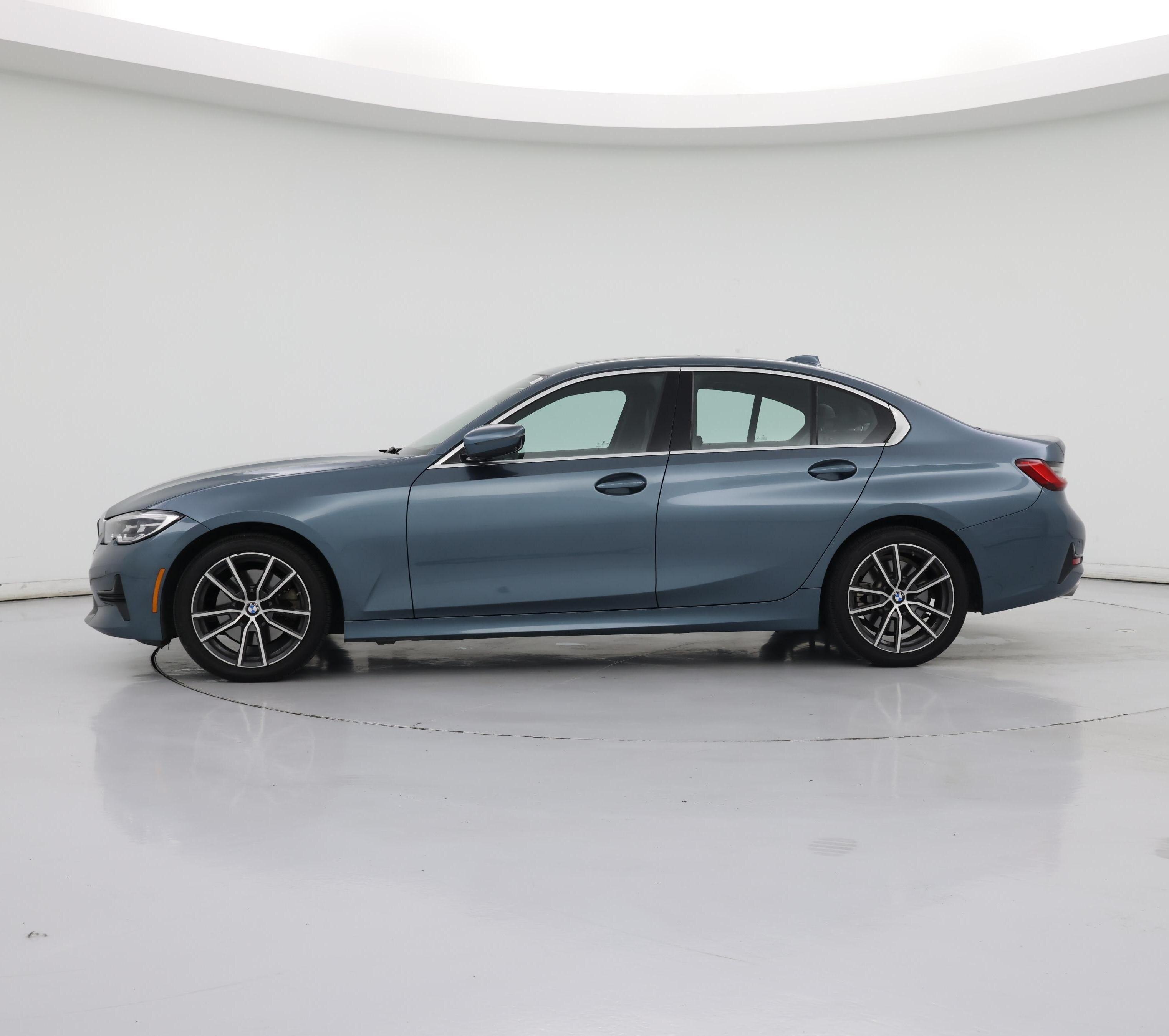 Thumbnail: 2021 BMW 3 Series - 3