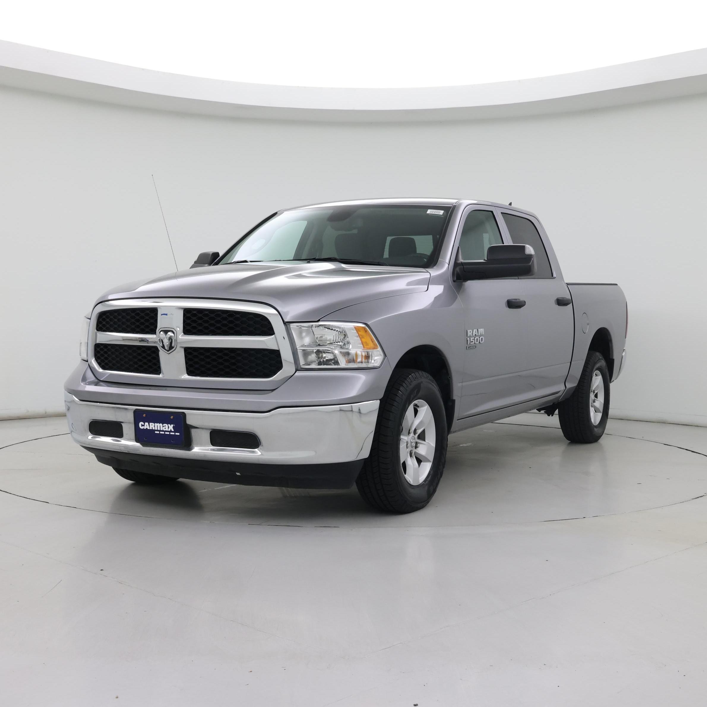 Thumbnail: 2023 RAM 1500 Classic - 4