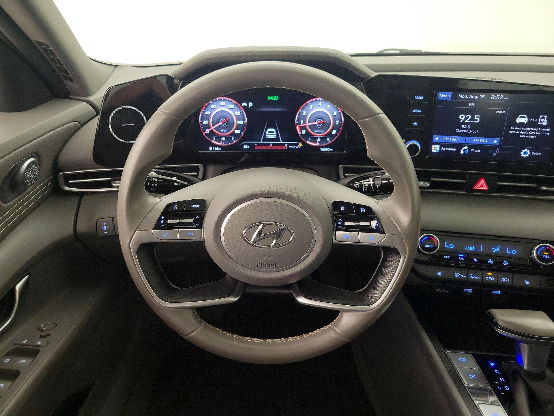 Thumbnail: 2022 Hyundai Elantra - 10