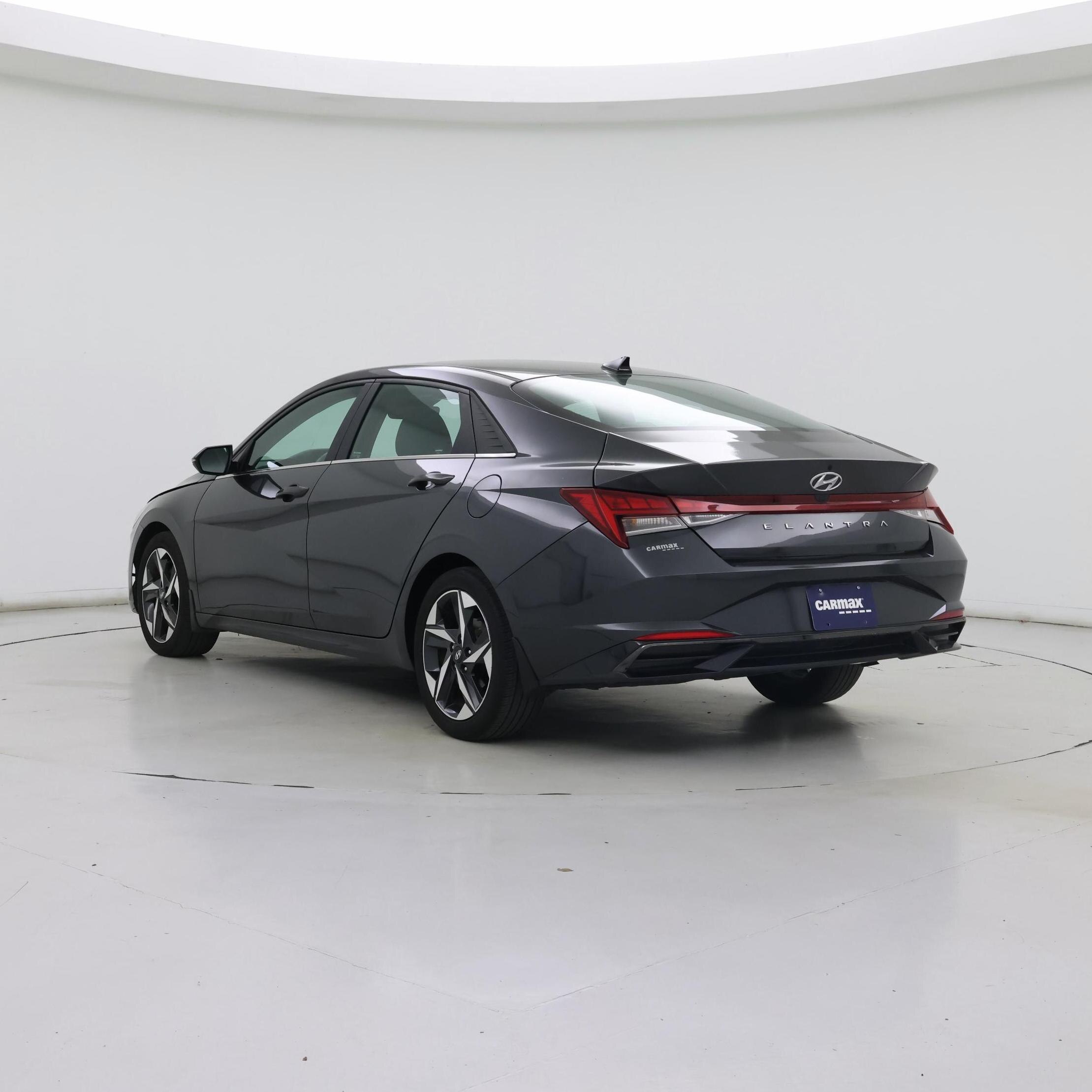 Thumbnail: 2022 Hyundai Elantra - 2