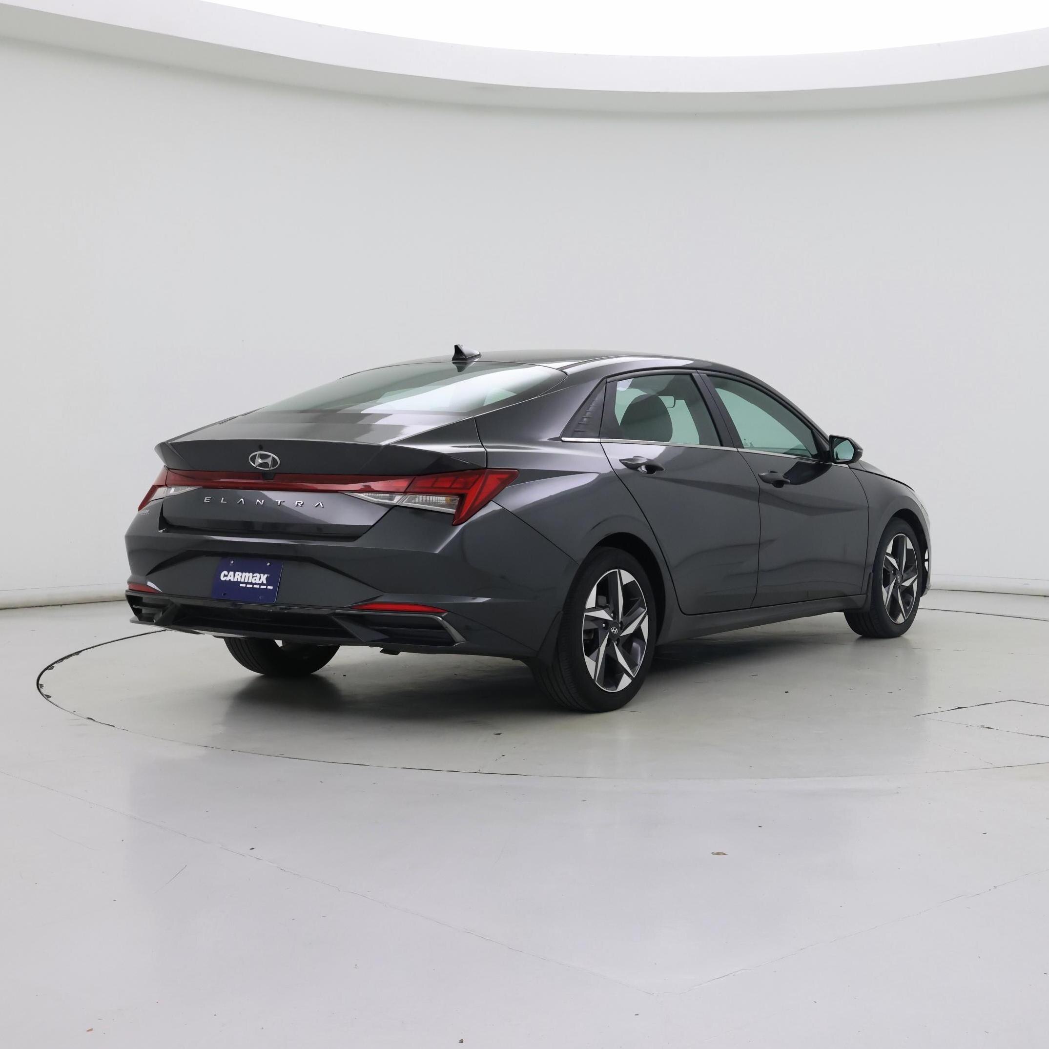 Thumbnail: 2022 Hyundai Elantra - 8