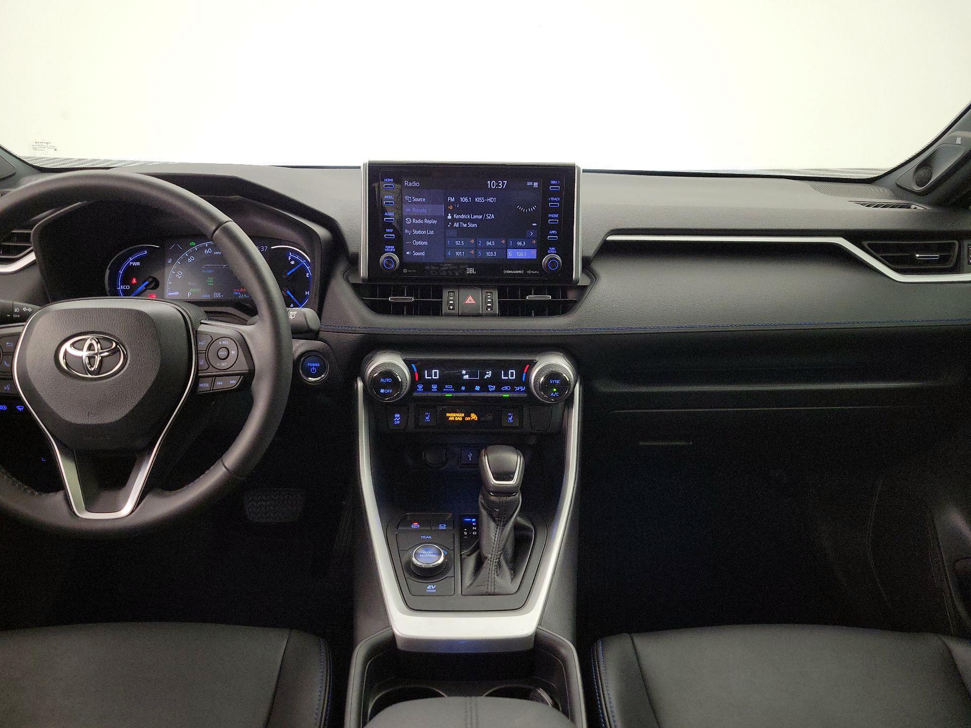 Thumbnail: 2021 Toyota RAV4 - 9