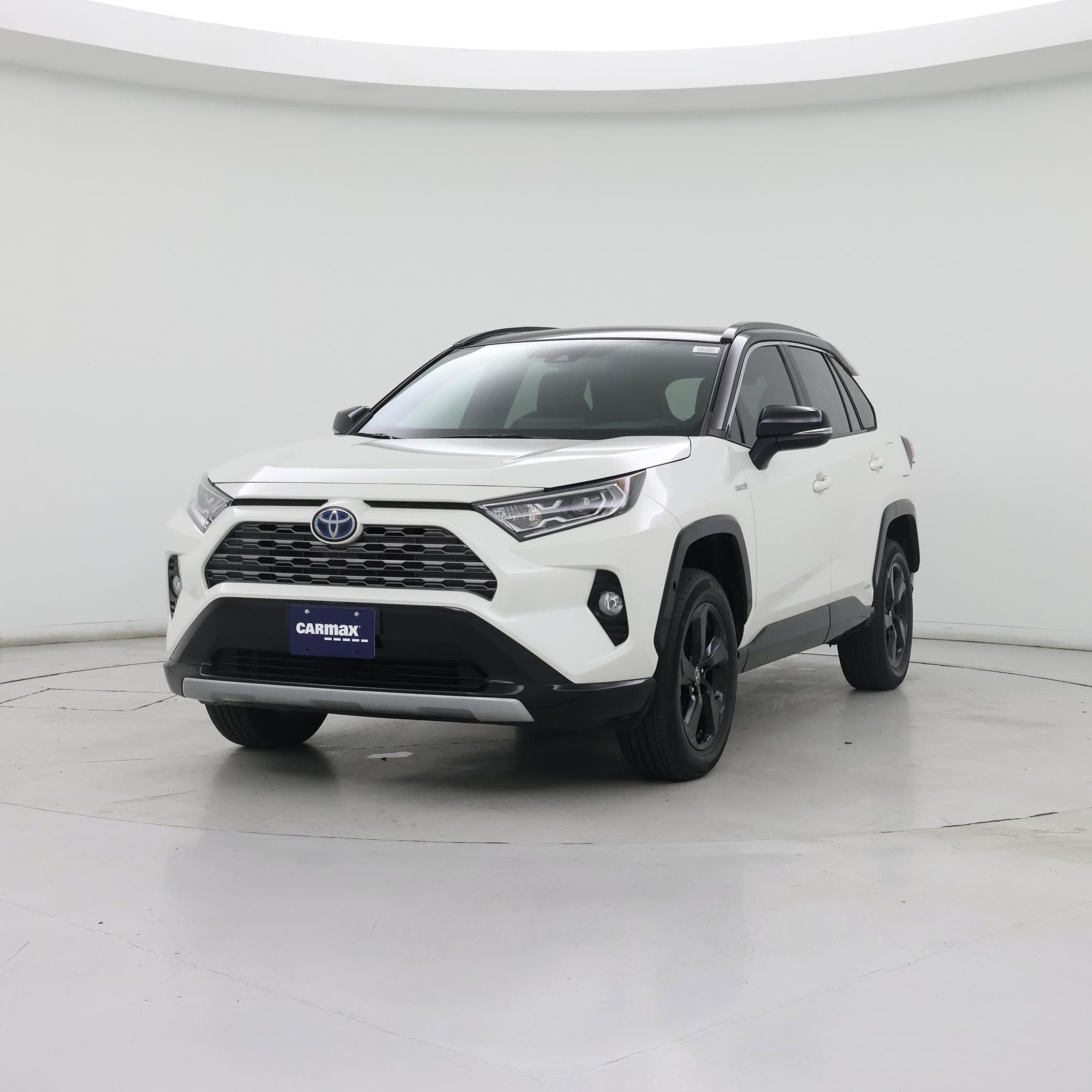 Thumbnail: 2021 Toyota RAV4 - 4