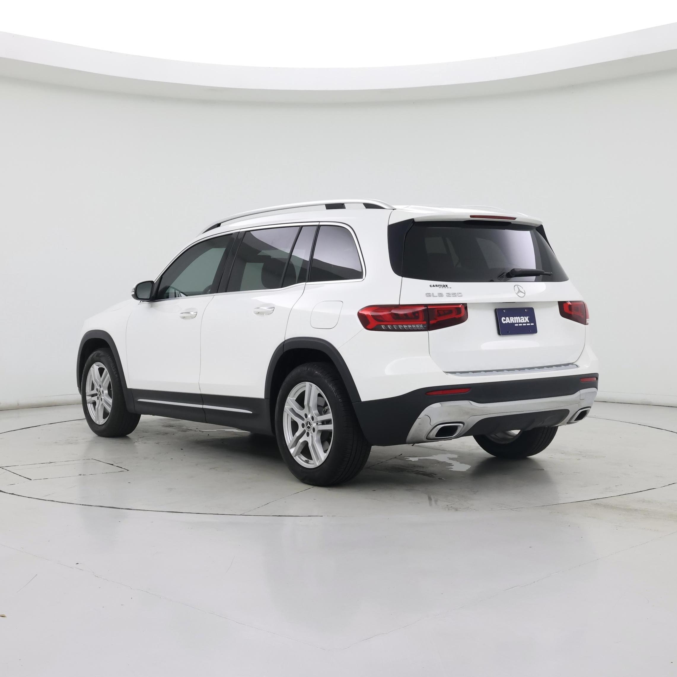 Thumbnail: 2021 Mercedes-Benz GLB - 2