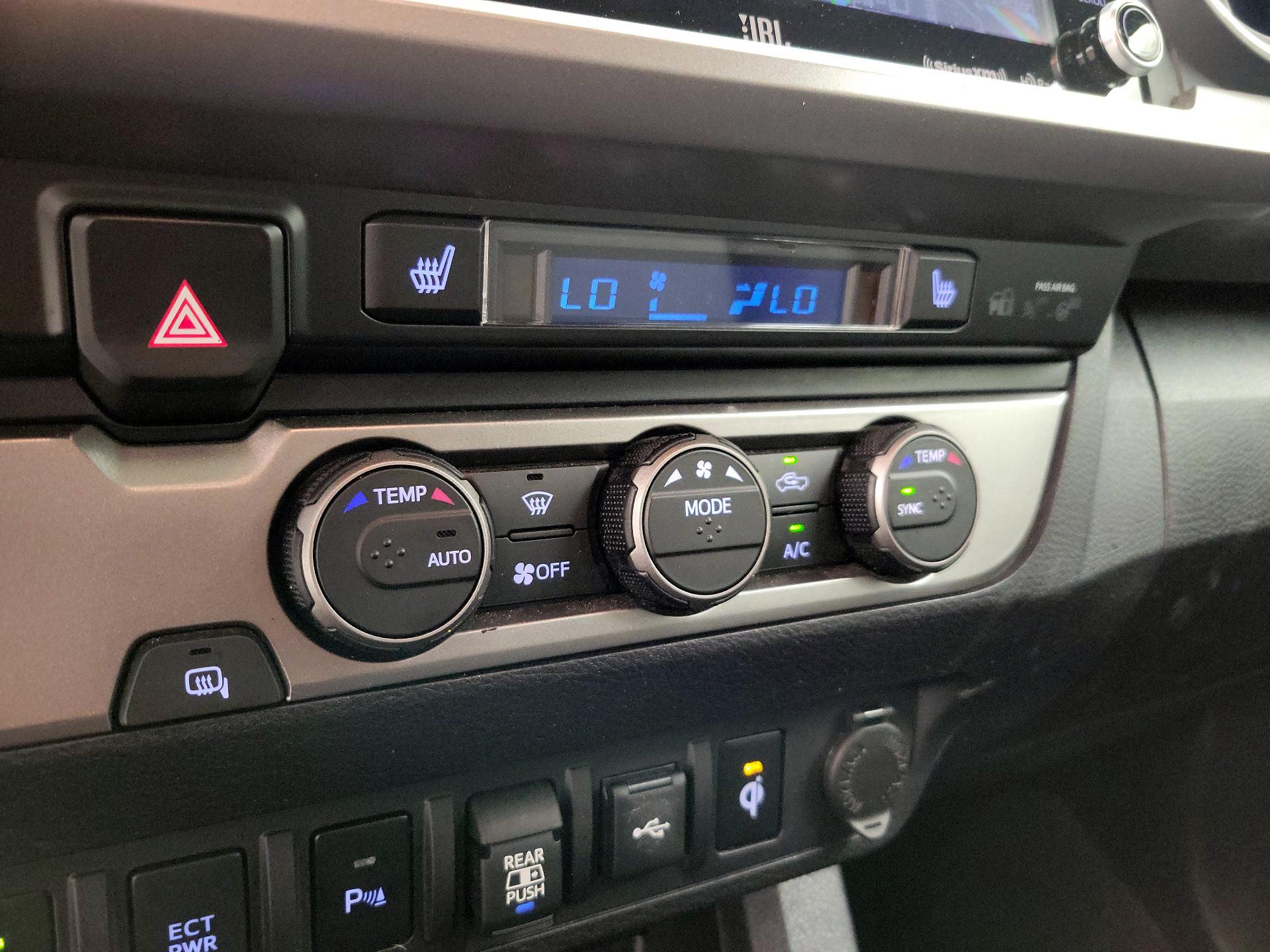 Thumbnail: 2022 Toyota Tacoma - 17