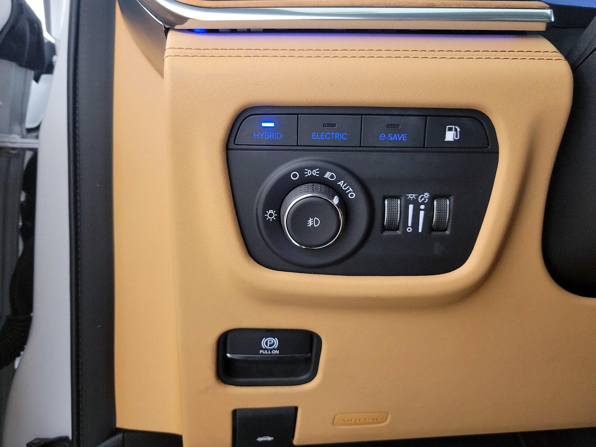 Thumbnail: 2022 Jeep Grand Cherokee - 13