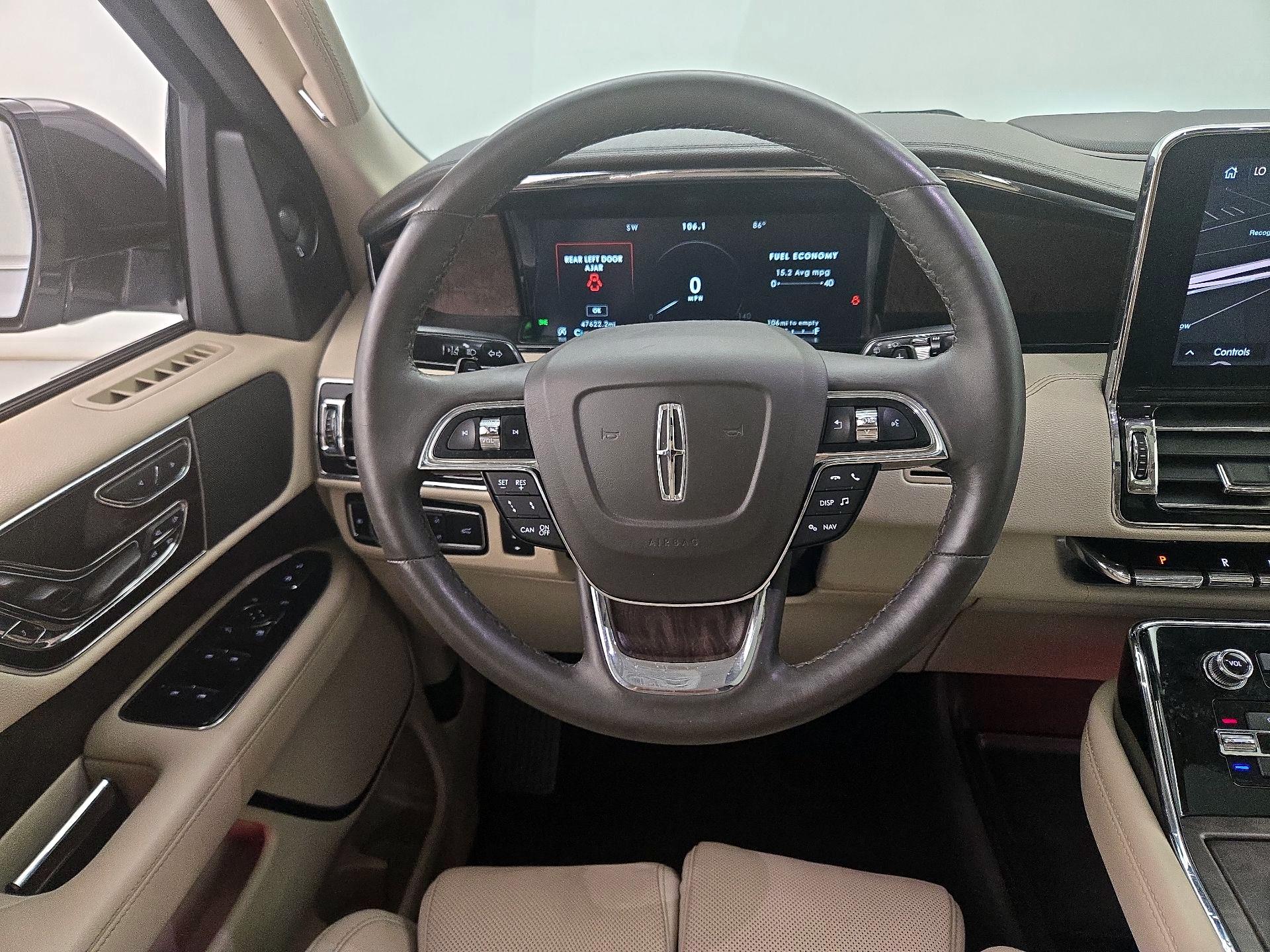 Thumbnail: 2020 Lincoln Navigator - 10