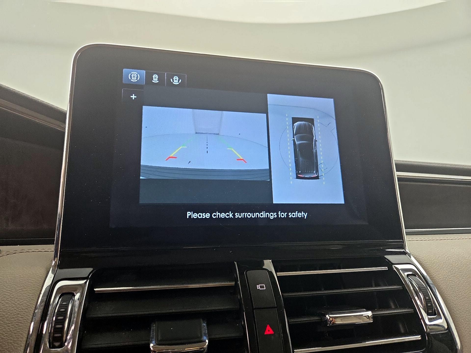 Thumbnail: 2020 Lincoln Navigator - 15