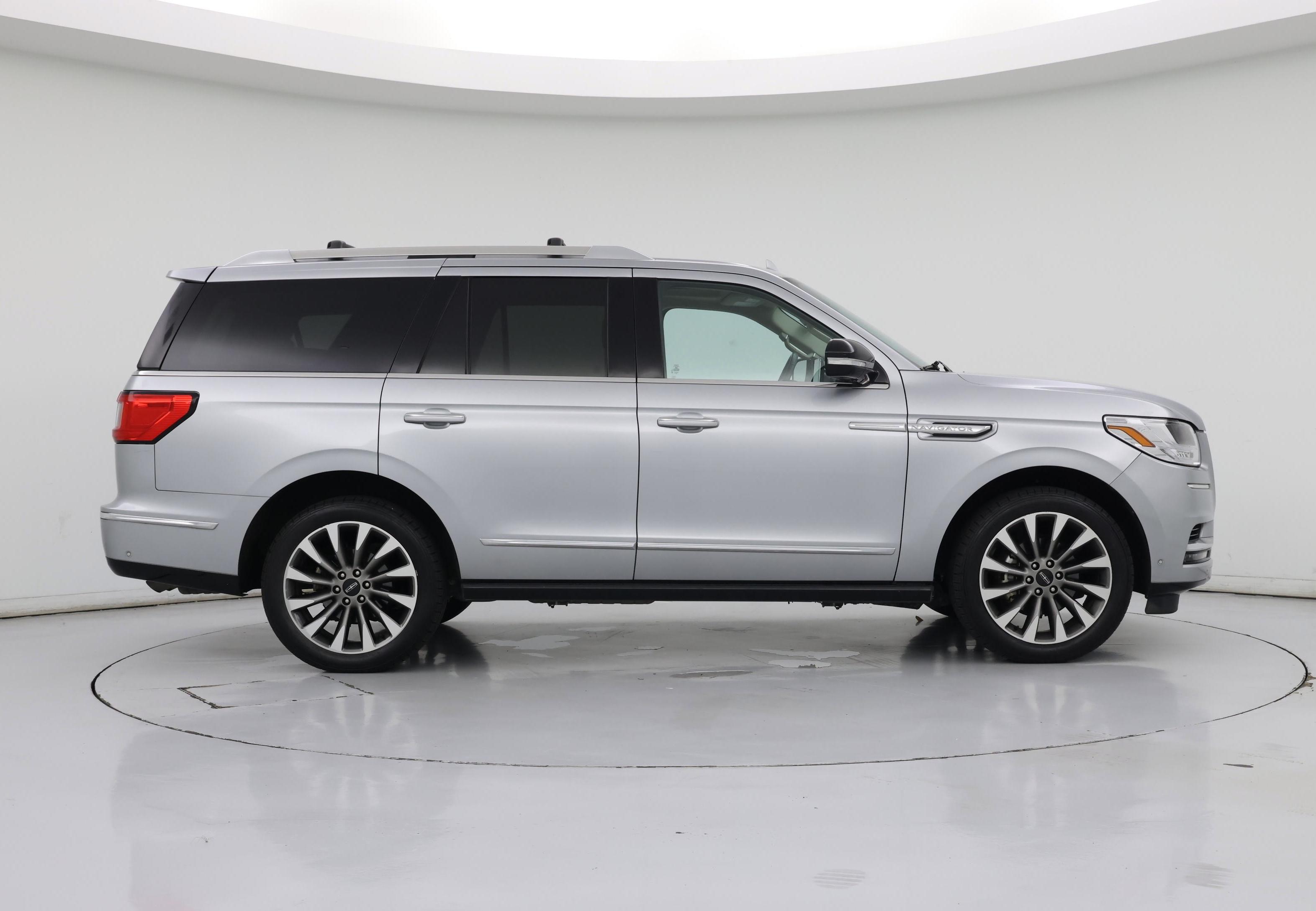 Thumbnail: 2020 Lincoln Navigator - 7