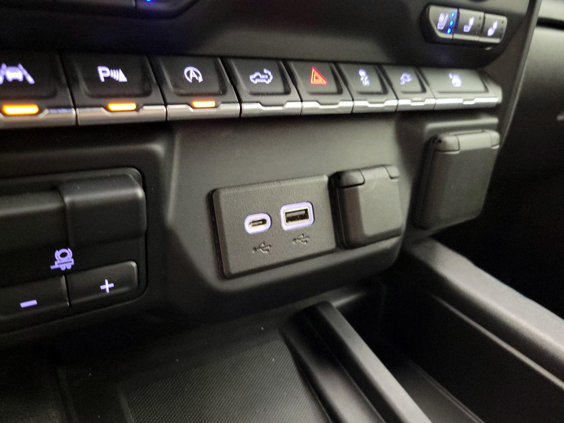 Thumbnail: 2020 Chevrolet Silverado 1500 - 18