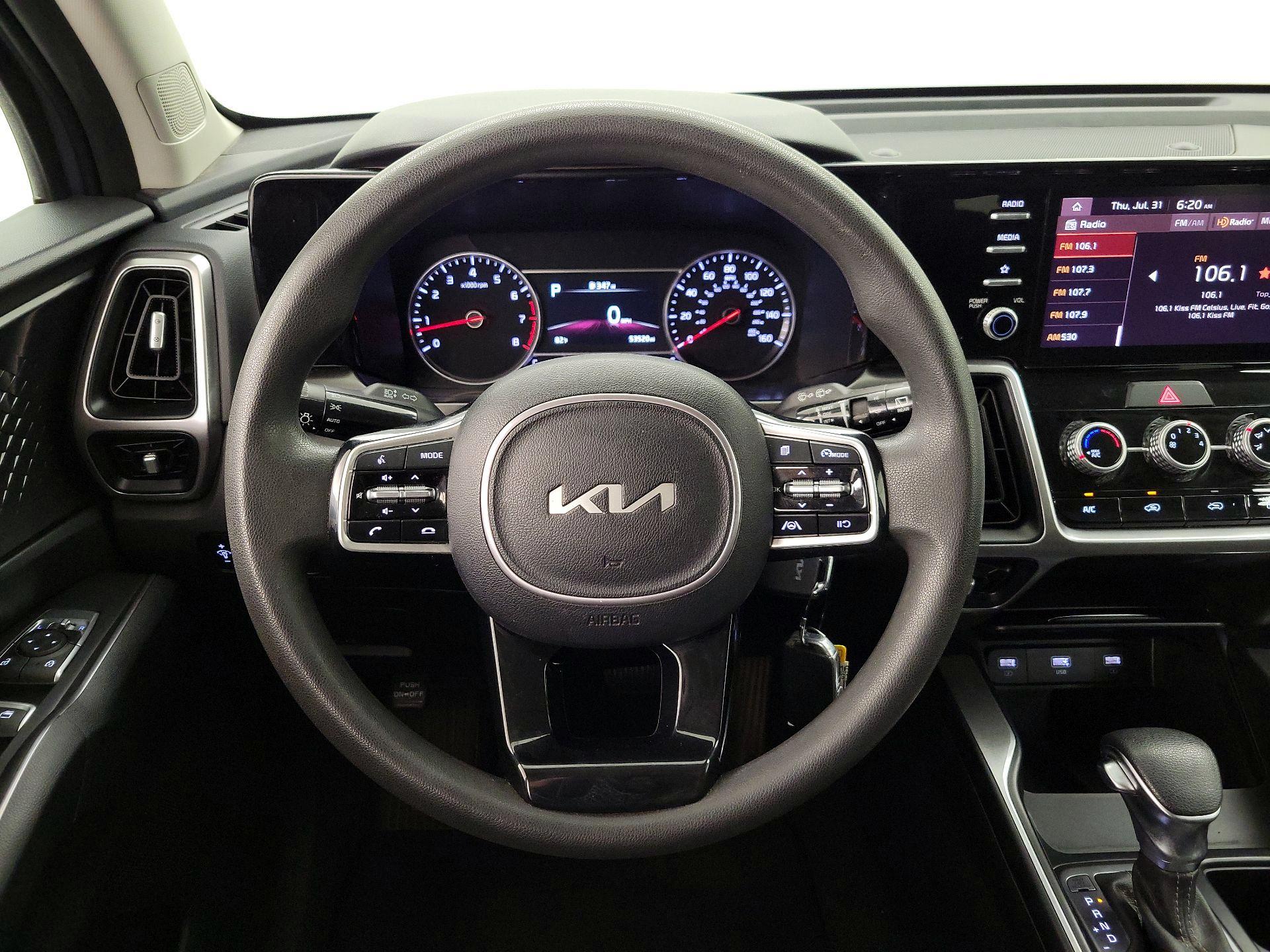 Thumbnail: 2022 Kia Sorento - 10