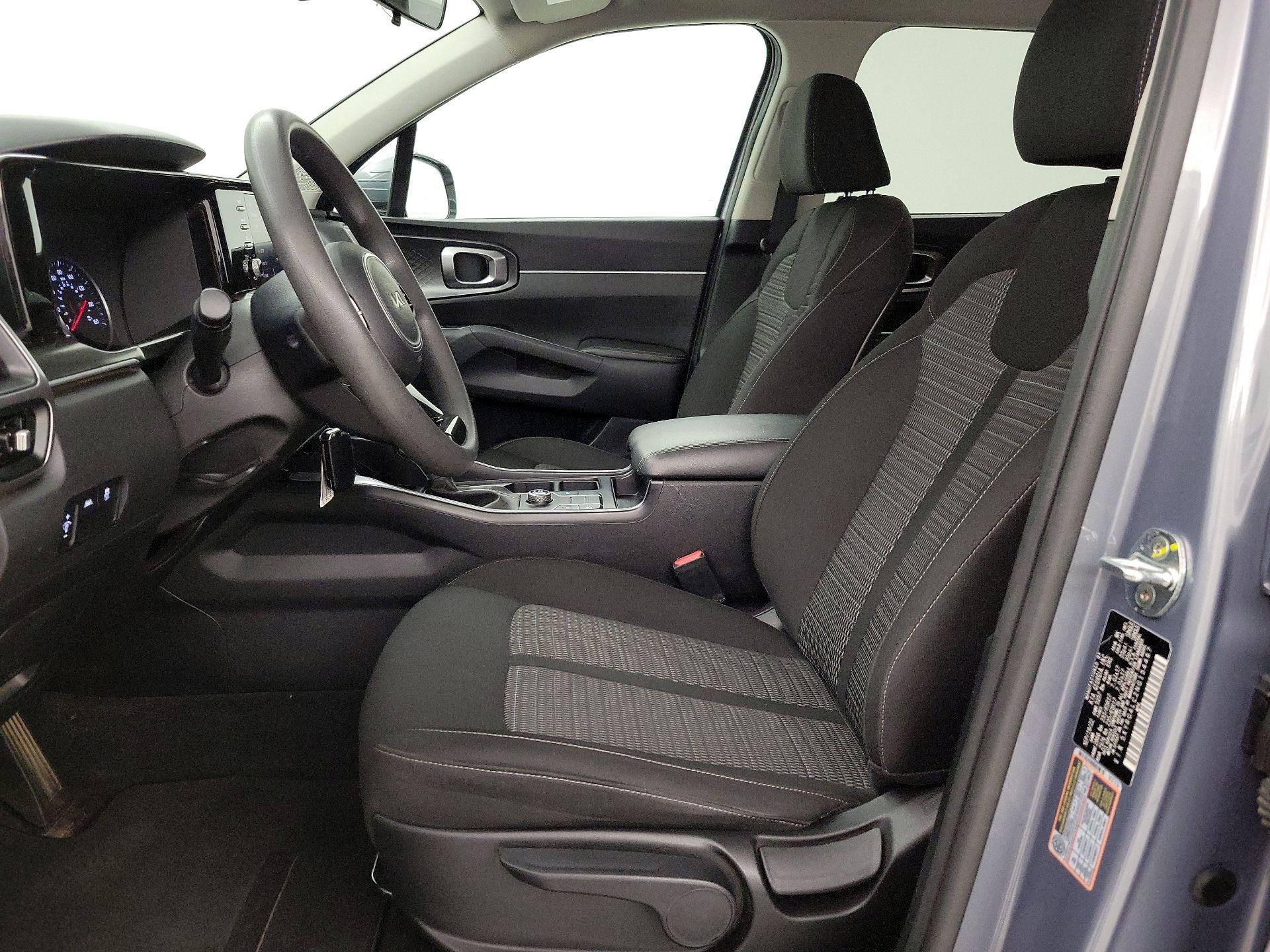 Thumbnail: 2022 Kia Sorento - 11