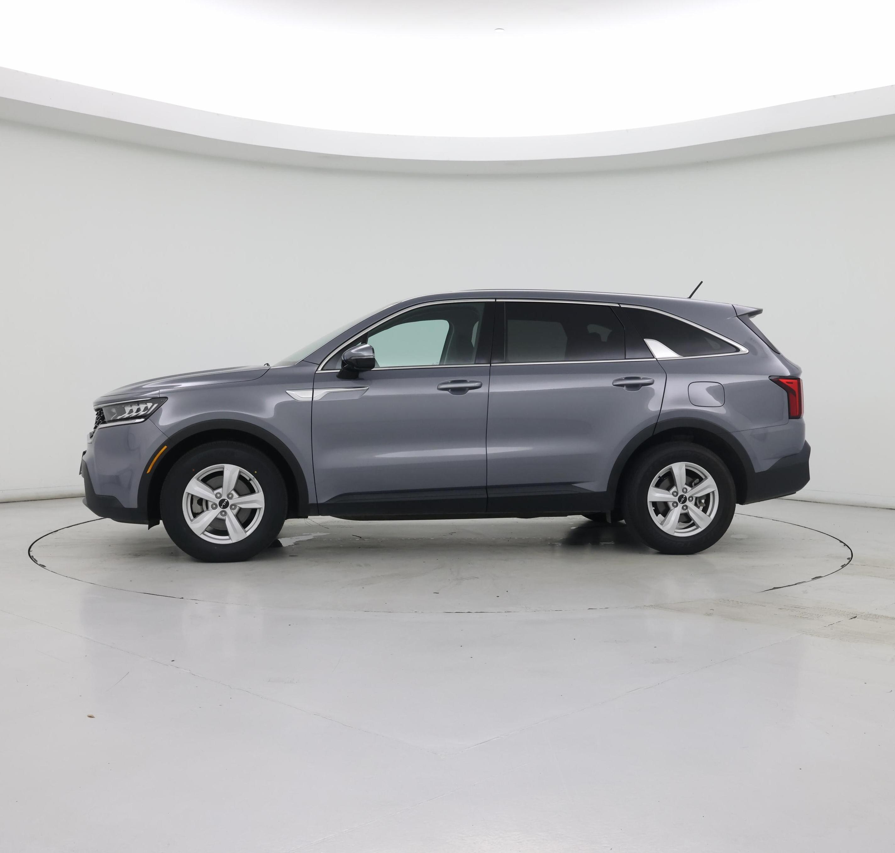 Thumbnail: 2022 Kia Sorento - 3