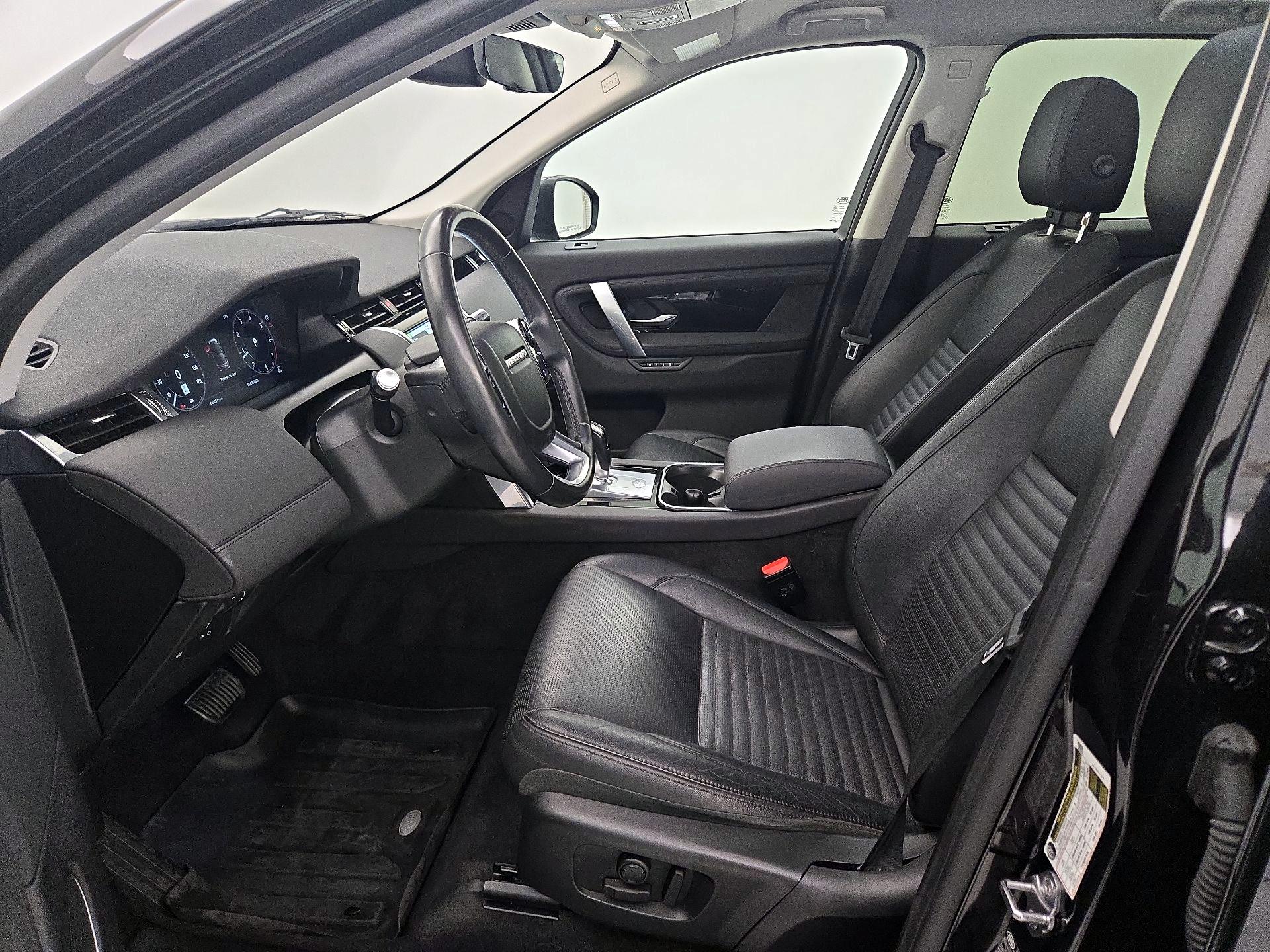 Thumbnail: 2020 Land Rover Discovery Sport - 11