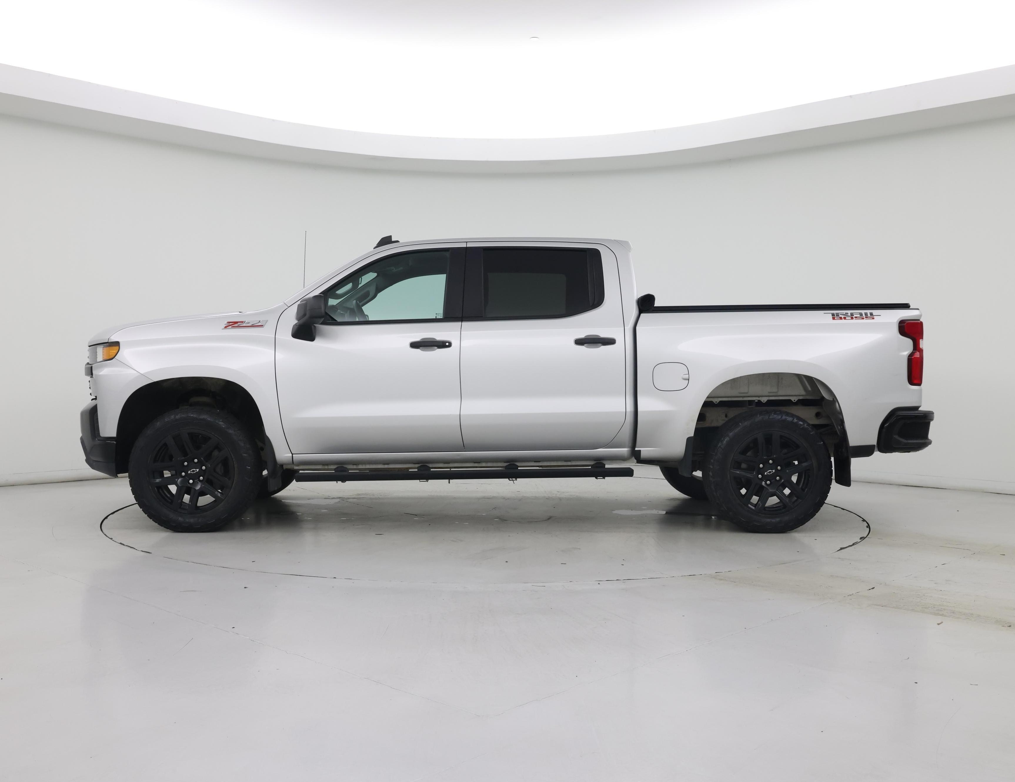 Thumbnail: 2021 Chevrolet Silverado 1500 - 3