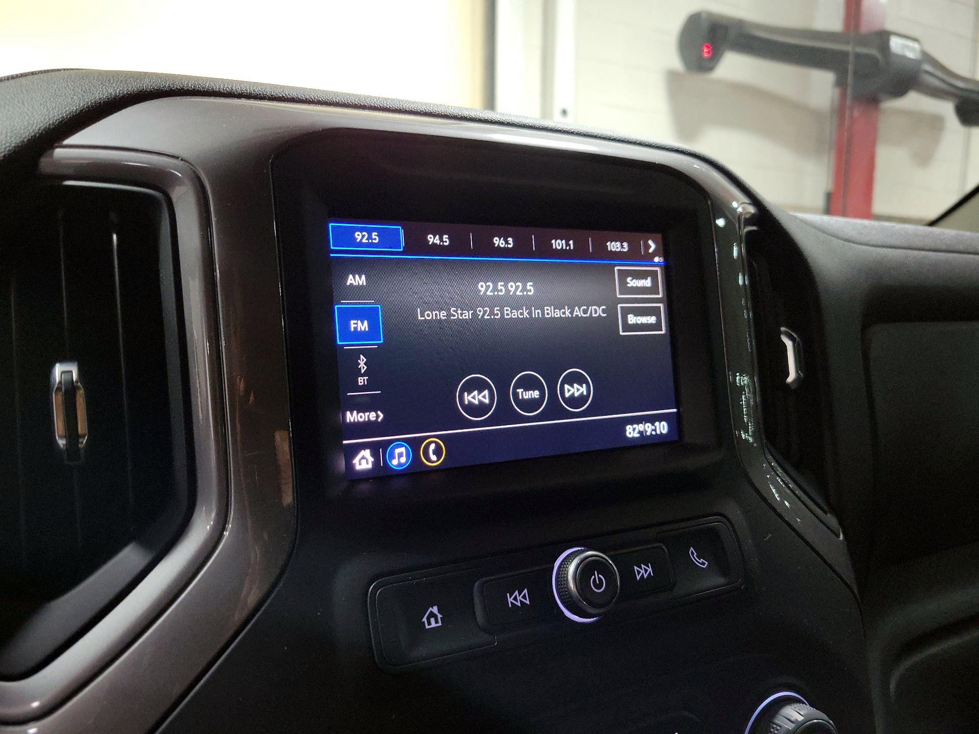 Thumbnail: 2020 Chevrolet Silverado 1500 - 15