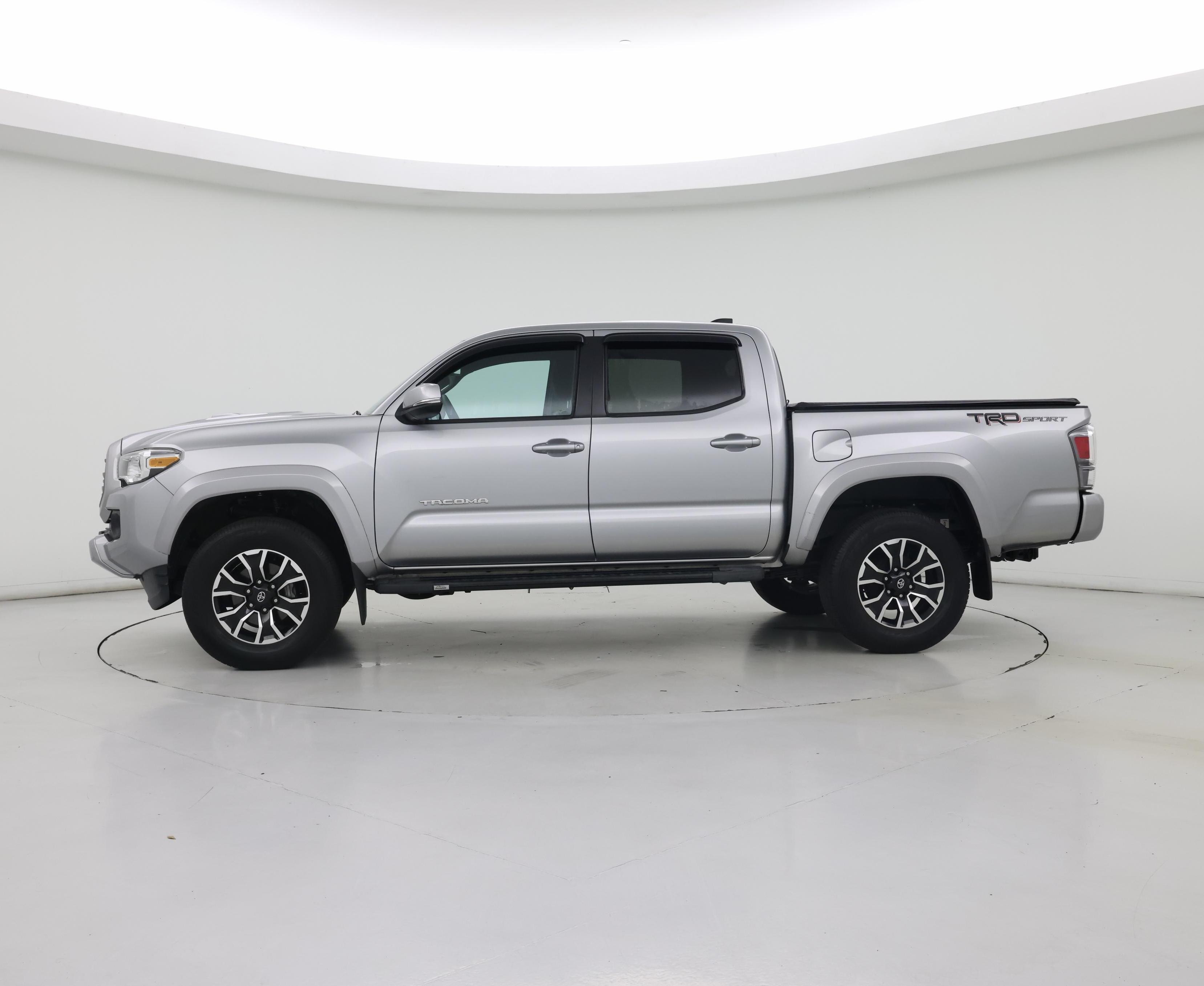 Thumbnail: 2021 Toyota Tacoma - 3