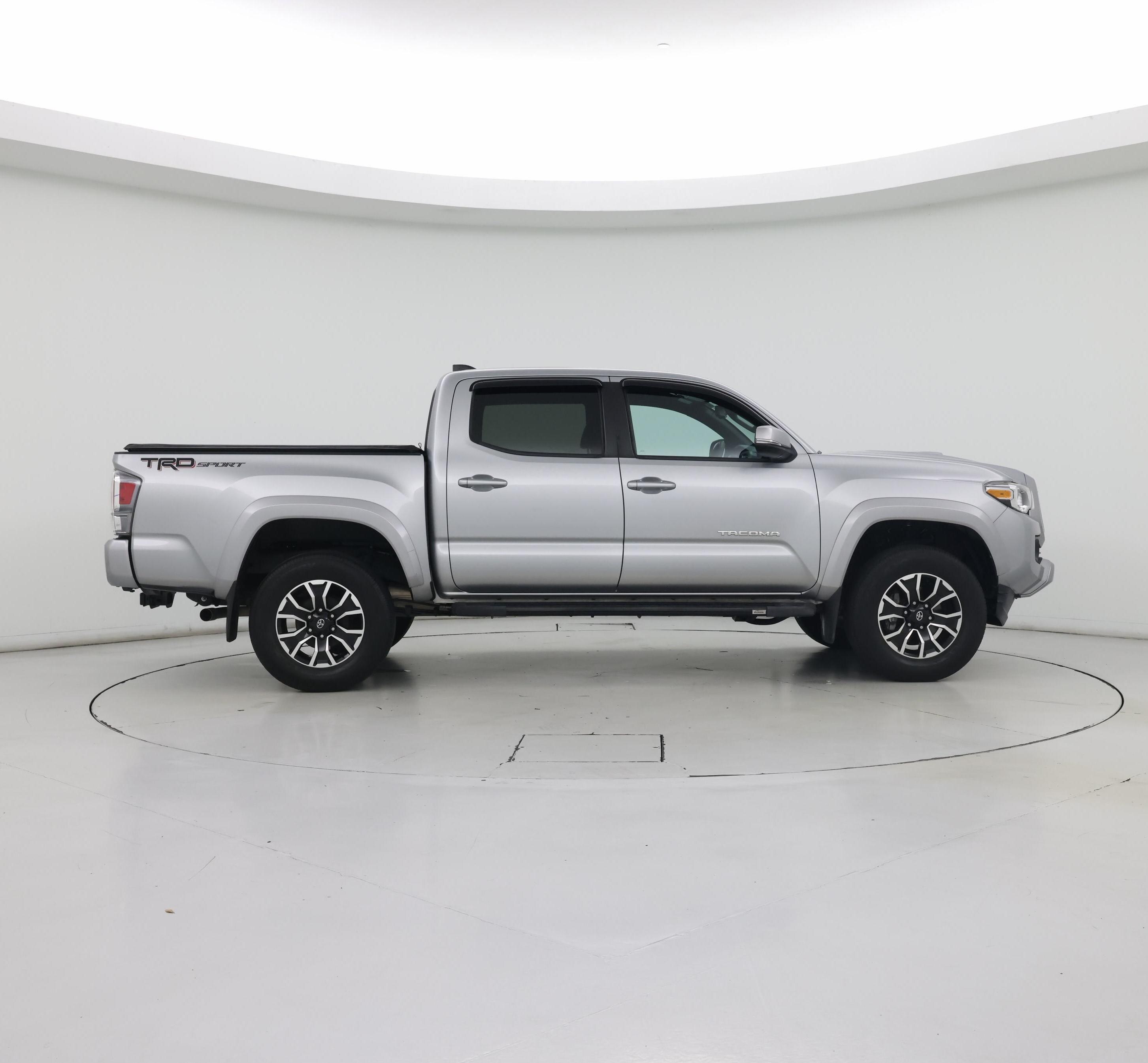 Thumbnail: 2021 Toyota Tacoma - 7