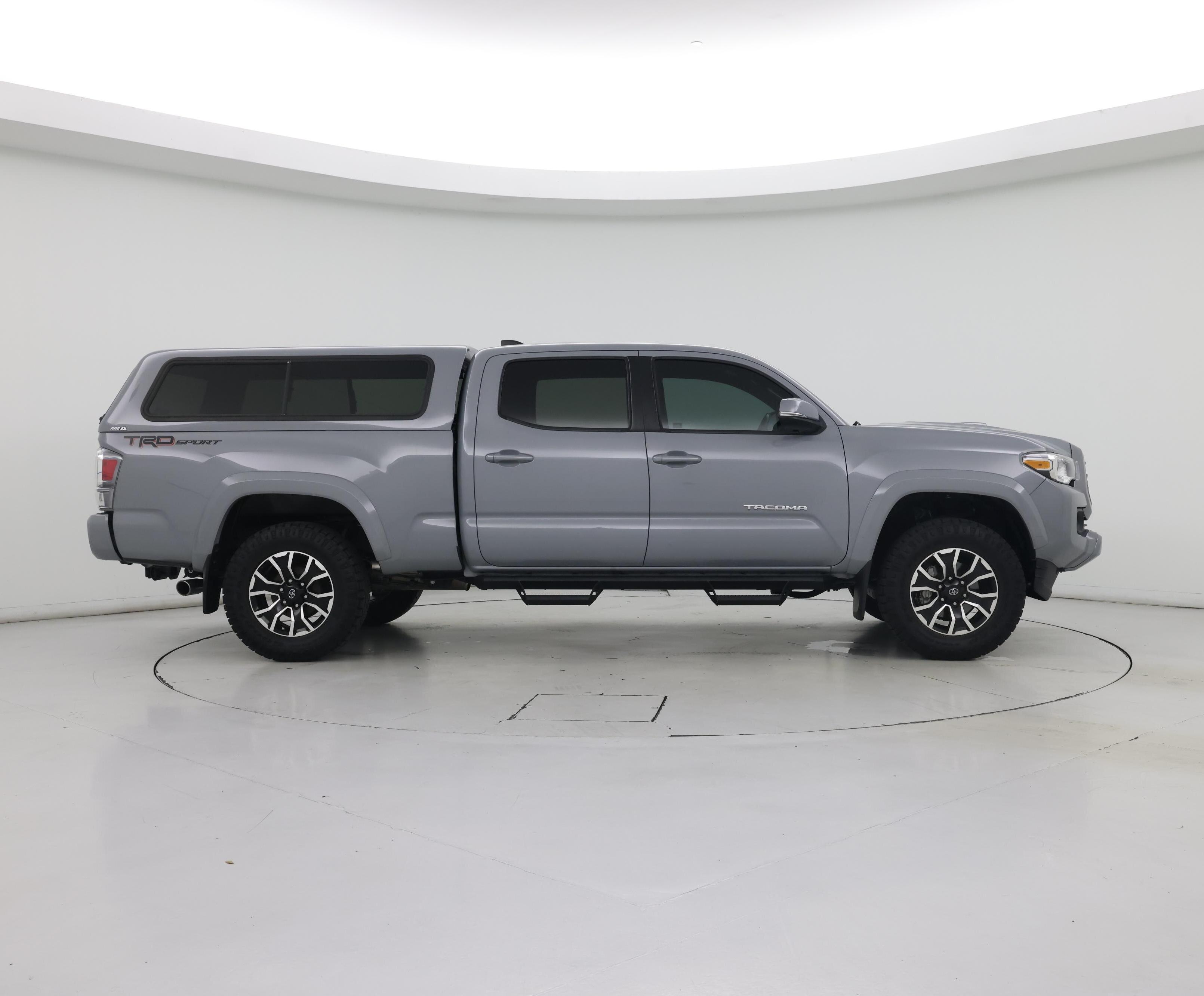 Thumbnail: 2020 Toyota Tacoma - 7