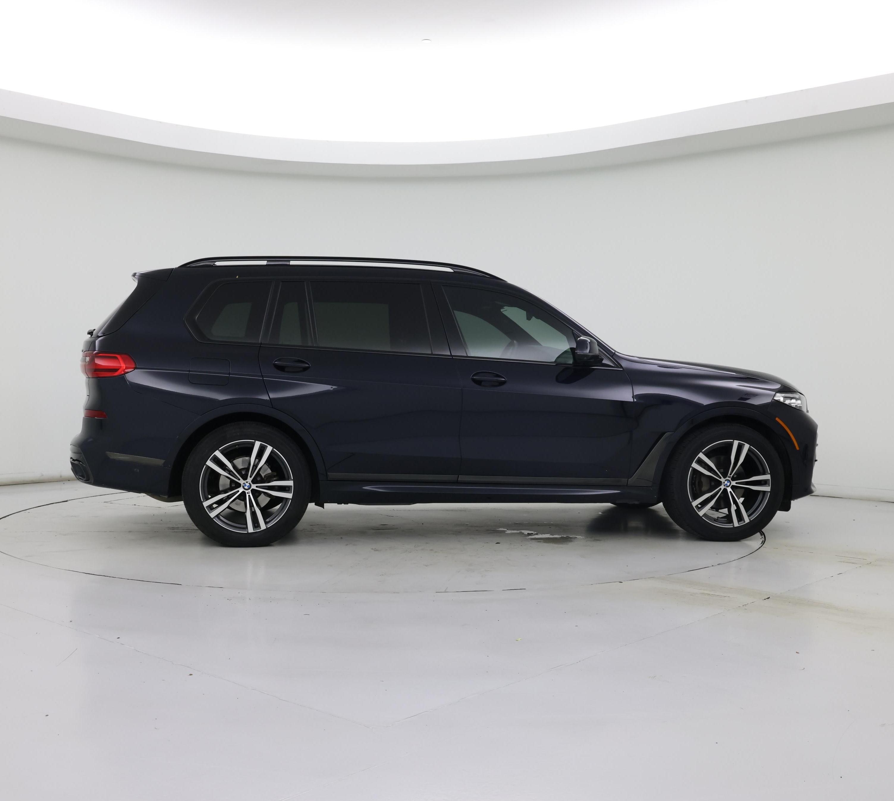 Thumbnail: 2021 BMW X7 - 7