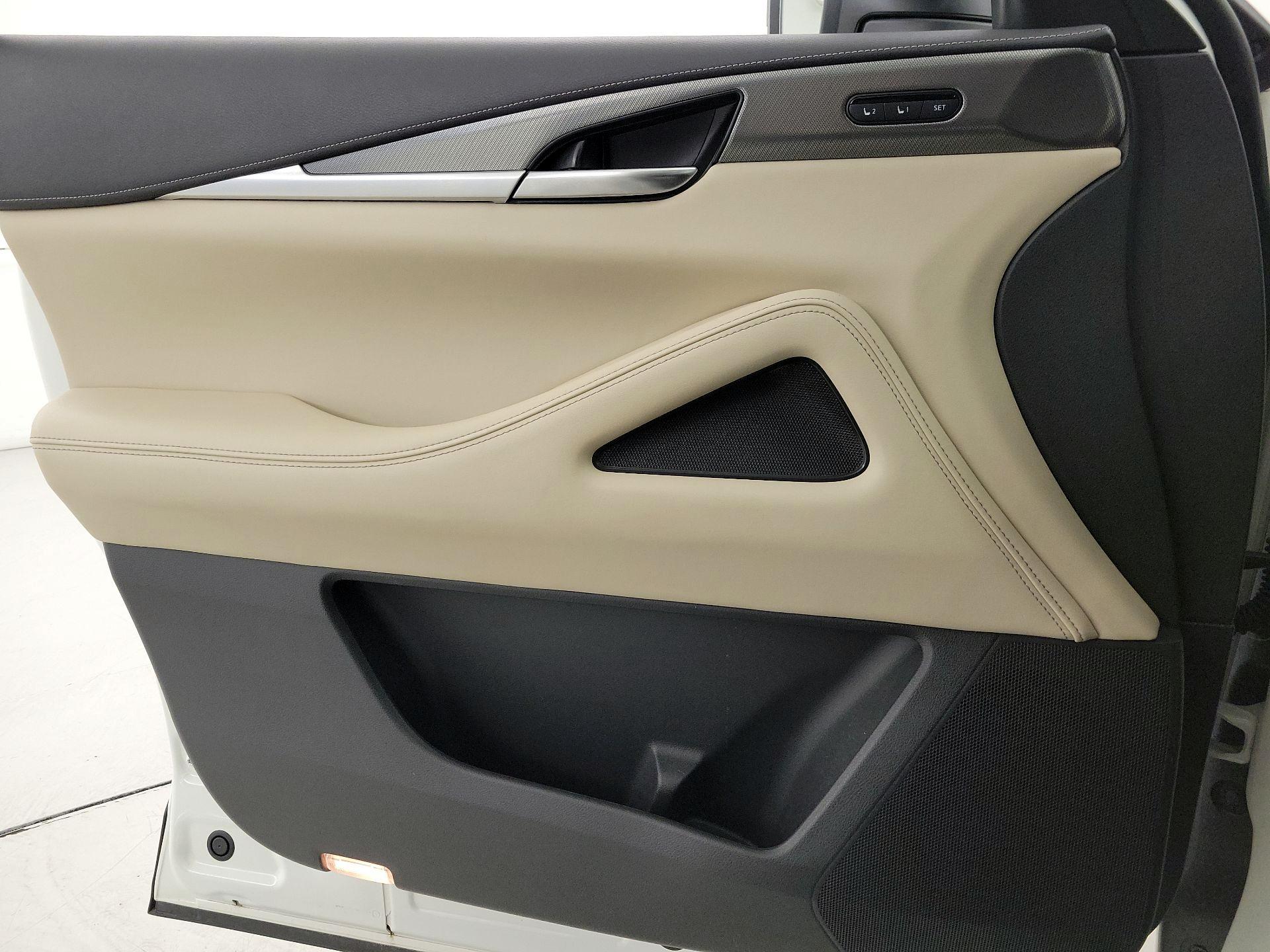 Thumbnail: 2023 INFINITI QX60 - 12