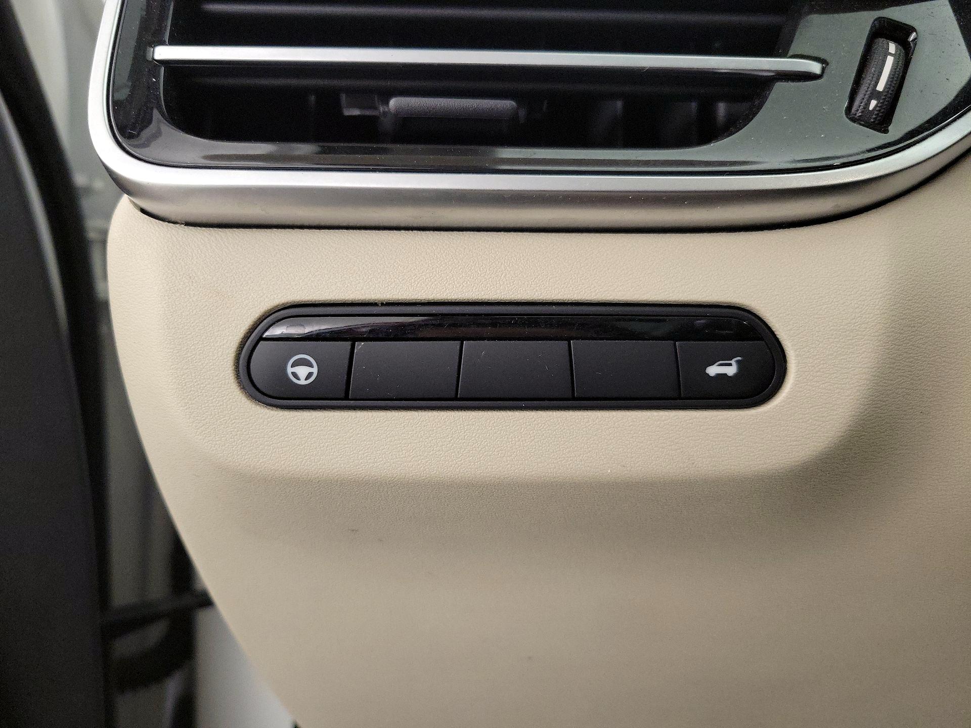 Thumbnail: 2023 INFINITI QX60 - 13