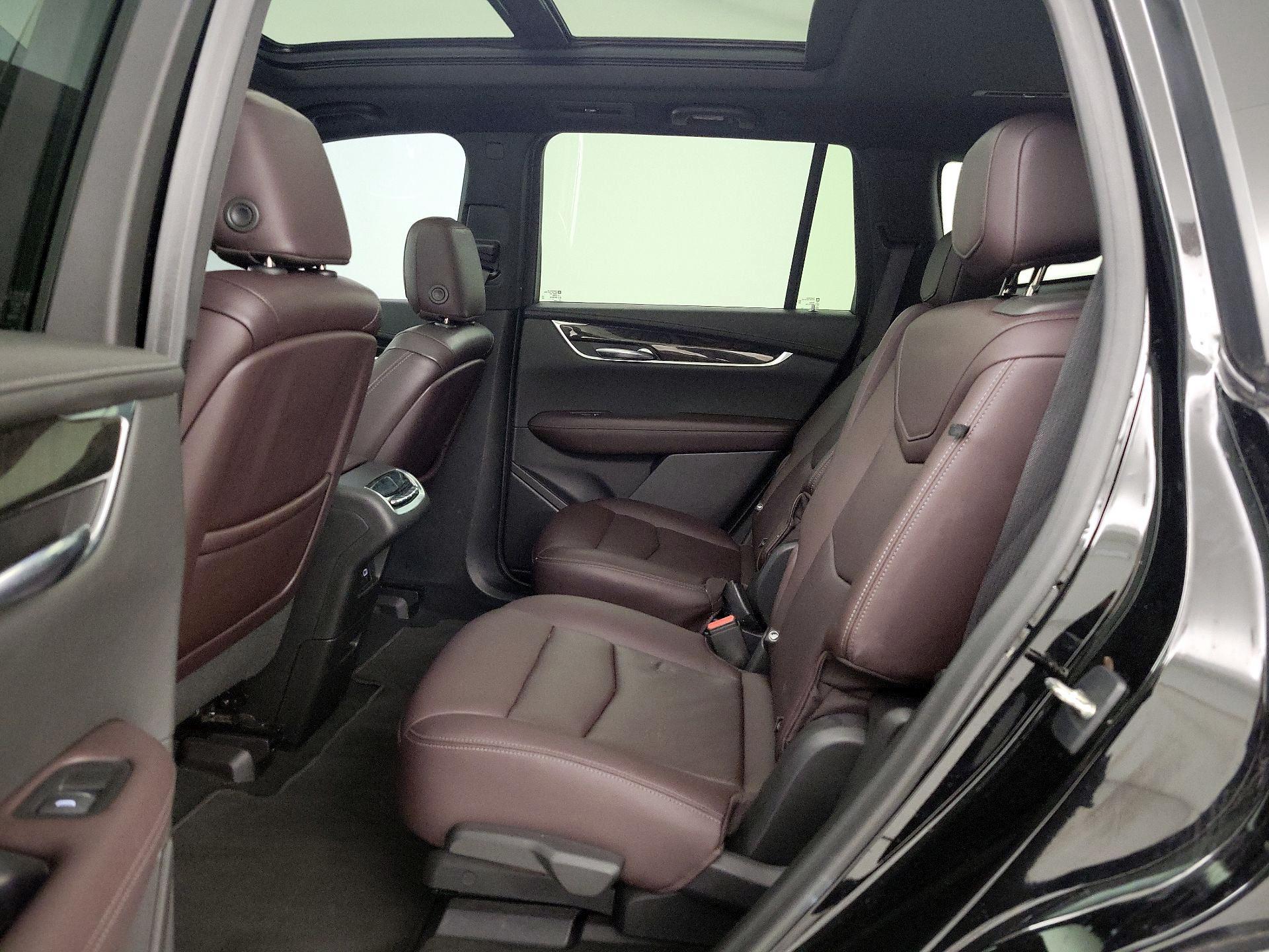 Thumbnail: 2021 Cadillac XT6 - 19