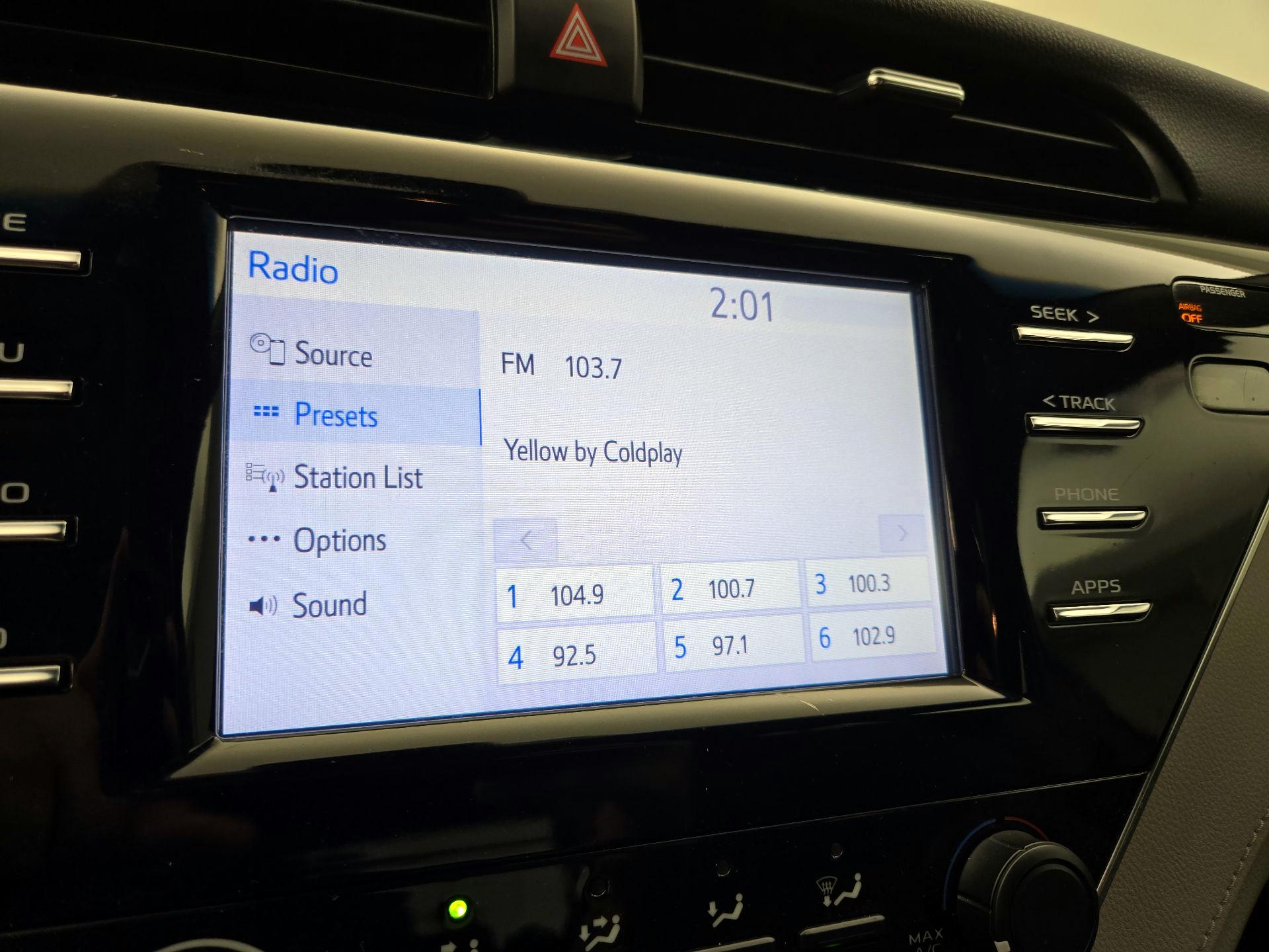 Thumbnail: 2018 Toyota Camry - 15