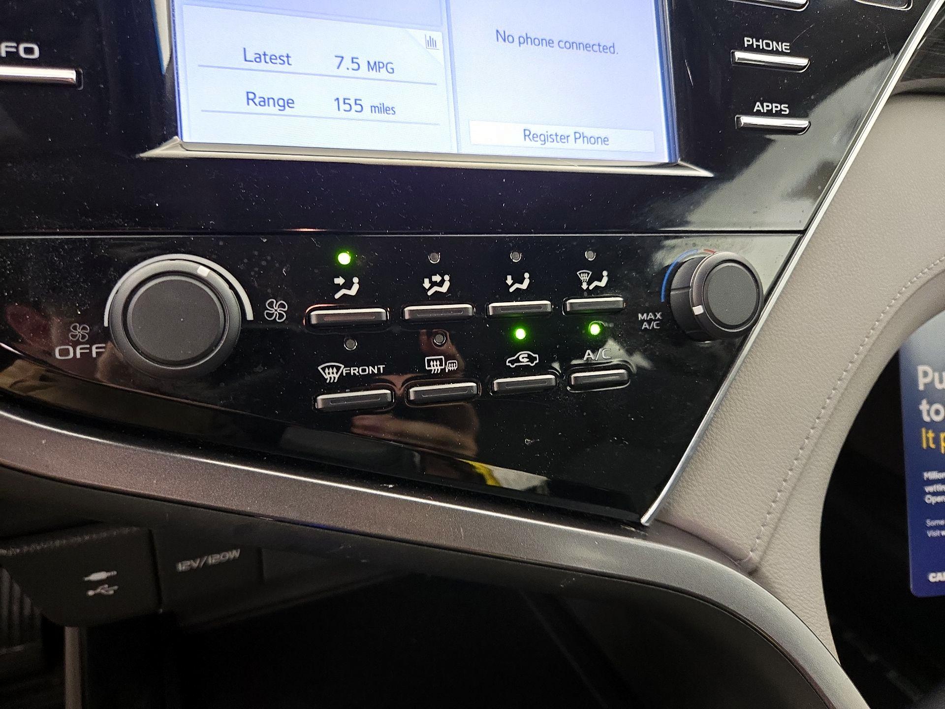 Thumbnail: 2018 Toyota Camry - 16