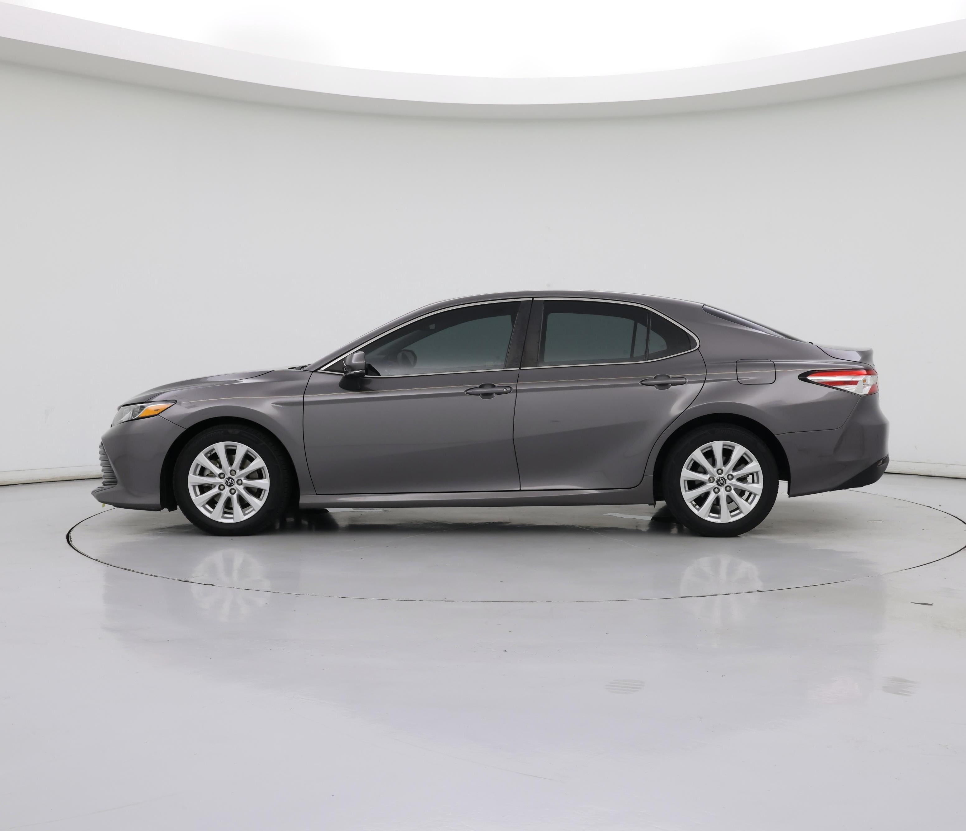 Thumbnail: 2018 Toyota Camry - 3