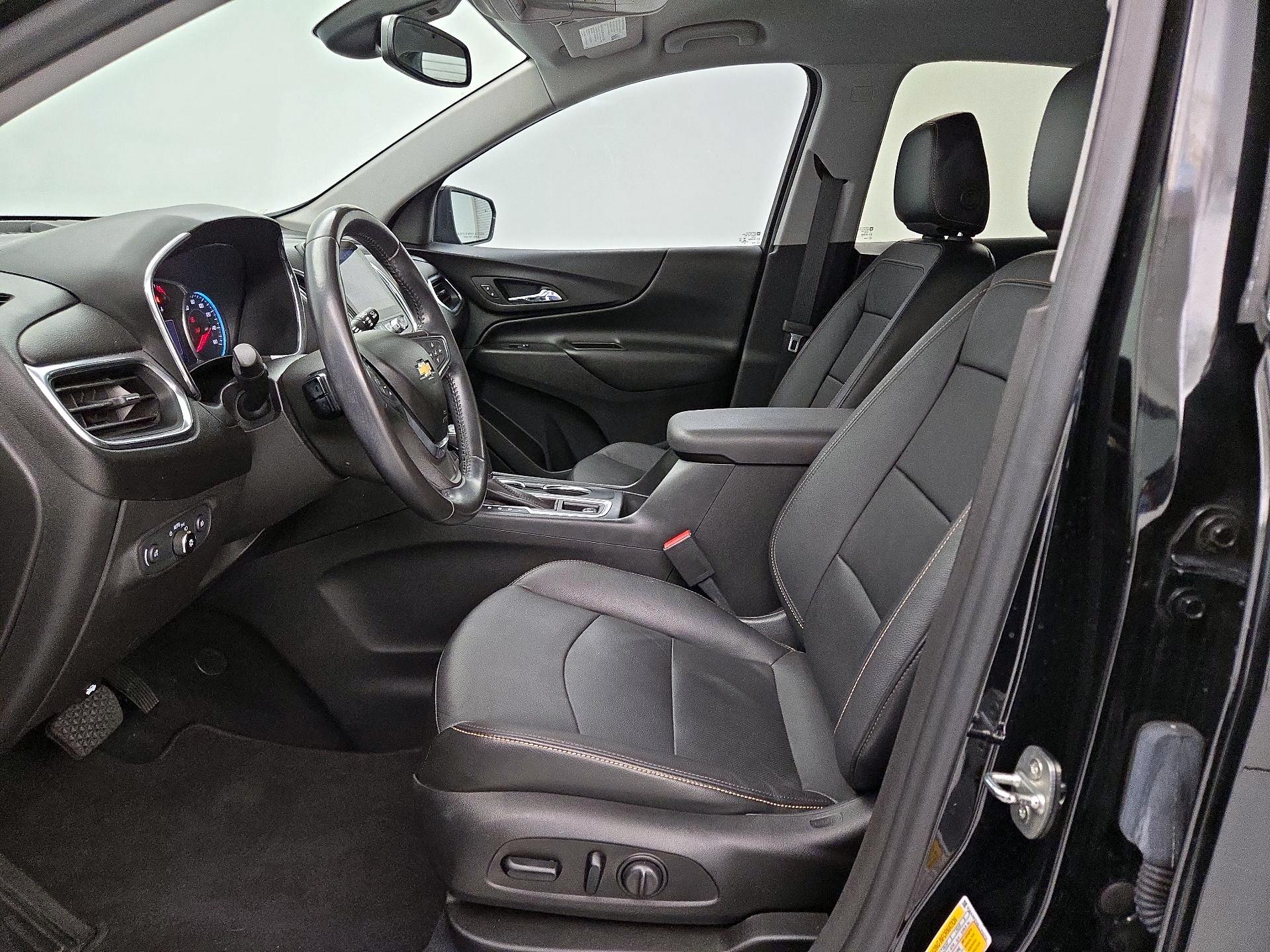 Thumbnail: 2020 Chevrolet Equinox - 11