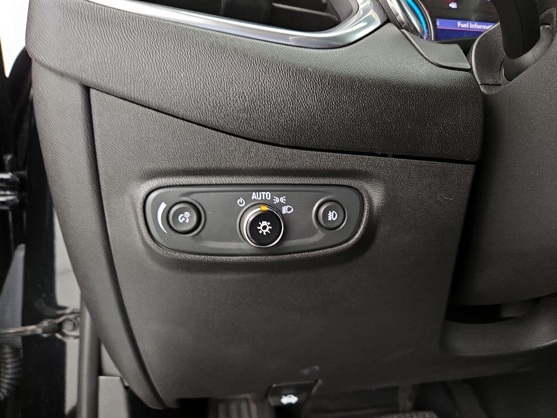 Thumbnail: 2020 Chevrolet Equinox - 13