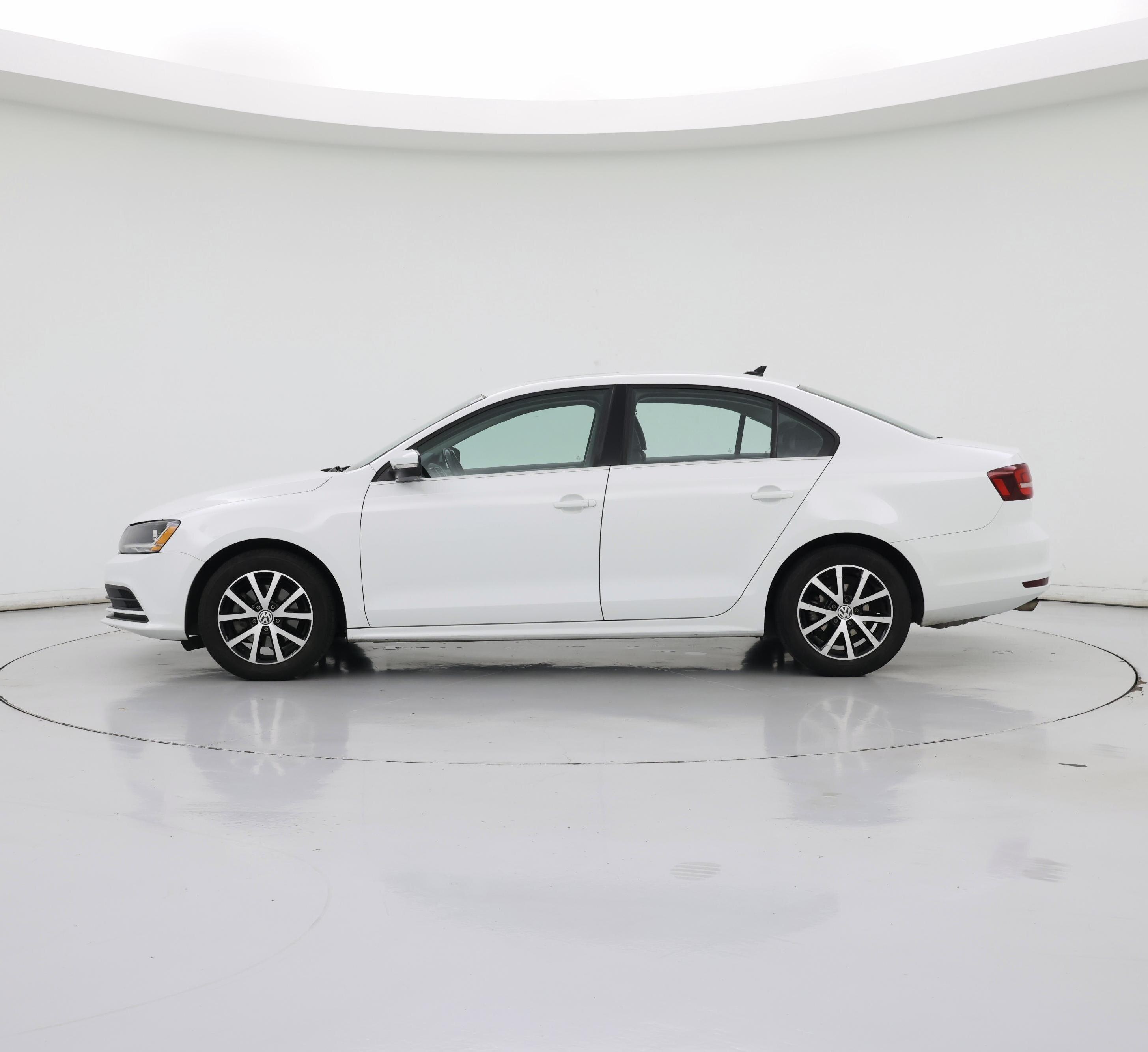 Thumbnail: 2017 Volkswagen Jetta - 3